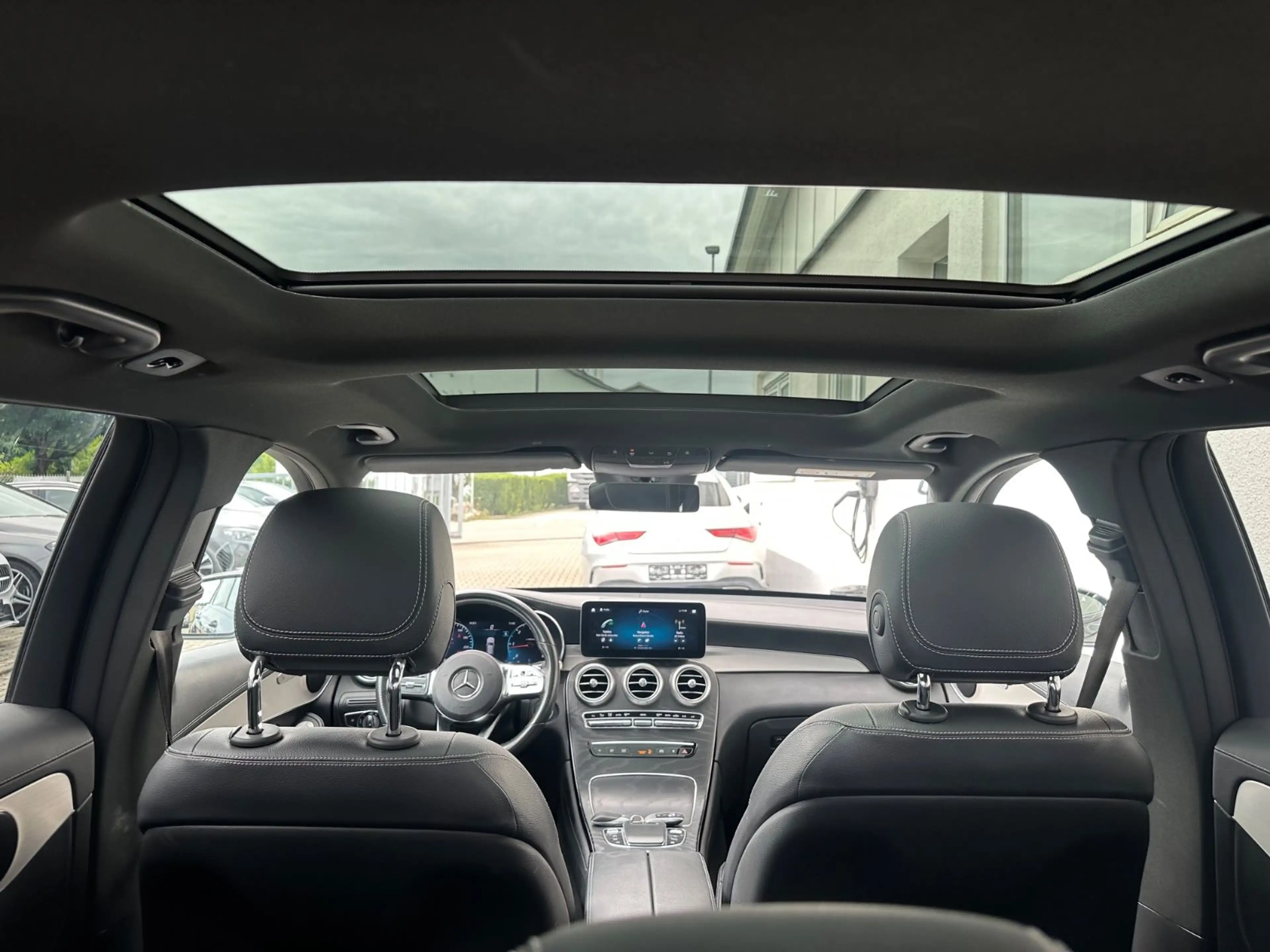 Mercedes-Benz GLC 220 d 4Matic AMG Panorama/Digi-Display/ Night — photo 2