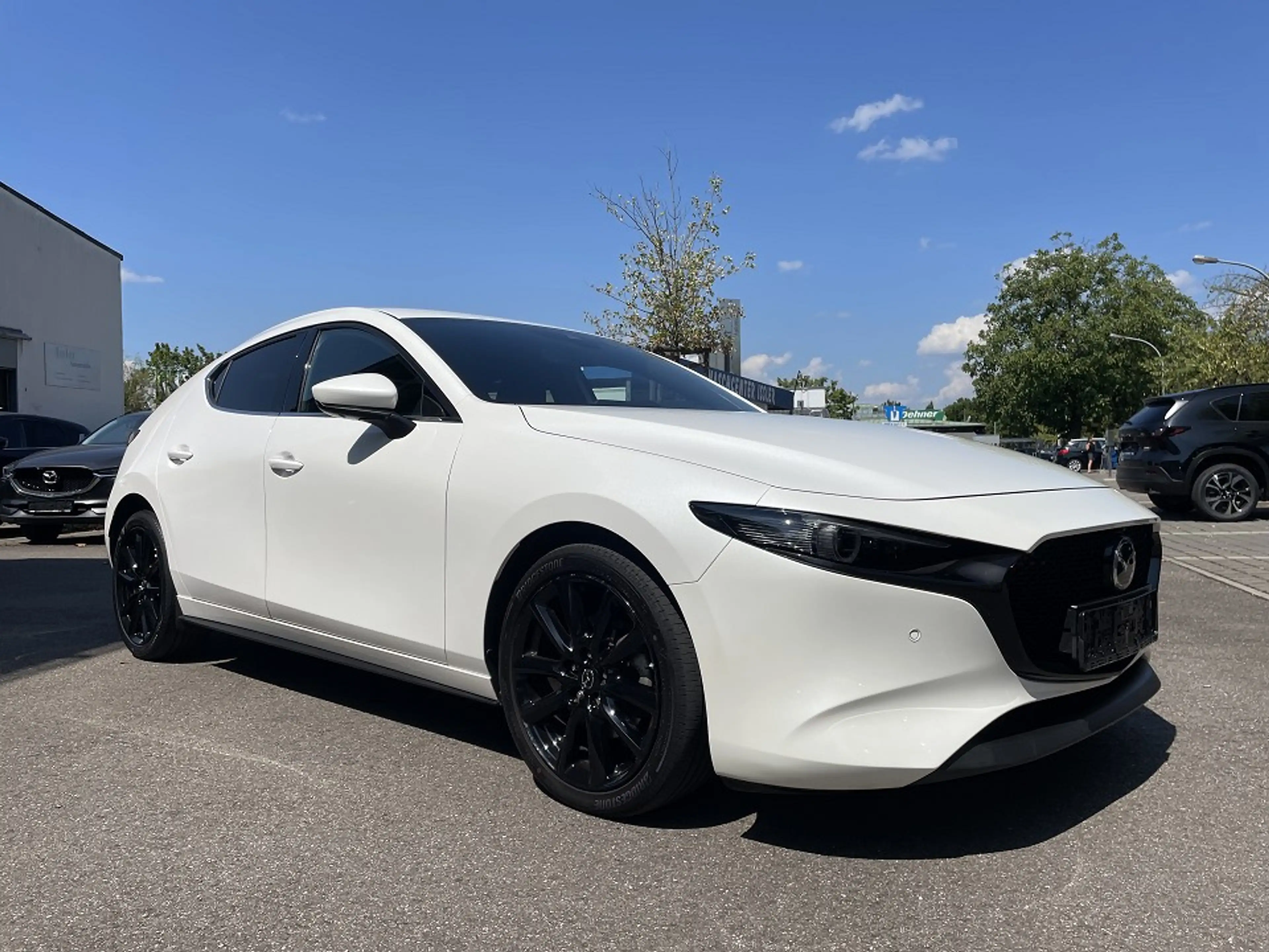 Mazda 3 SKYACTIV-X 2.0 M Hybrid — photo 4