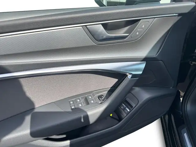 Audi A6 view 15