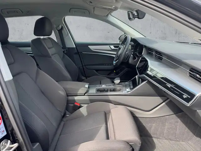 Audi A6 view 13