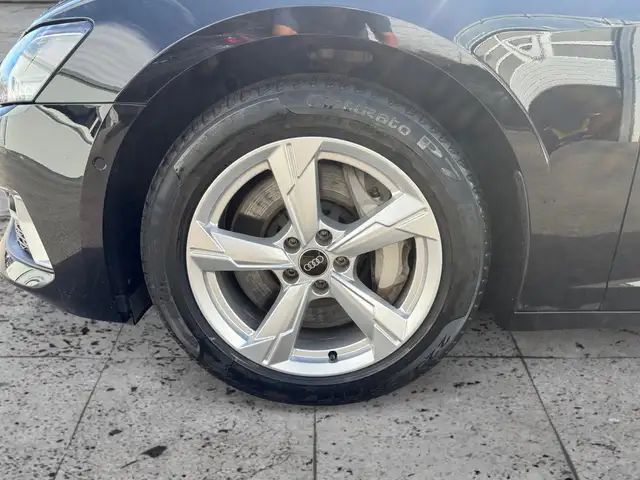 Audi A6 view 8