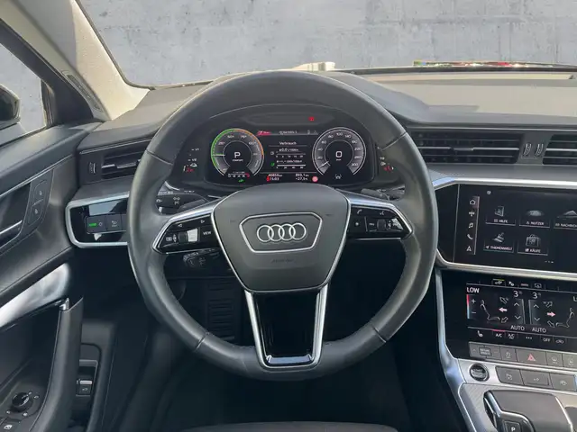 Audi A6 view 10