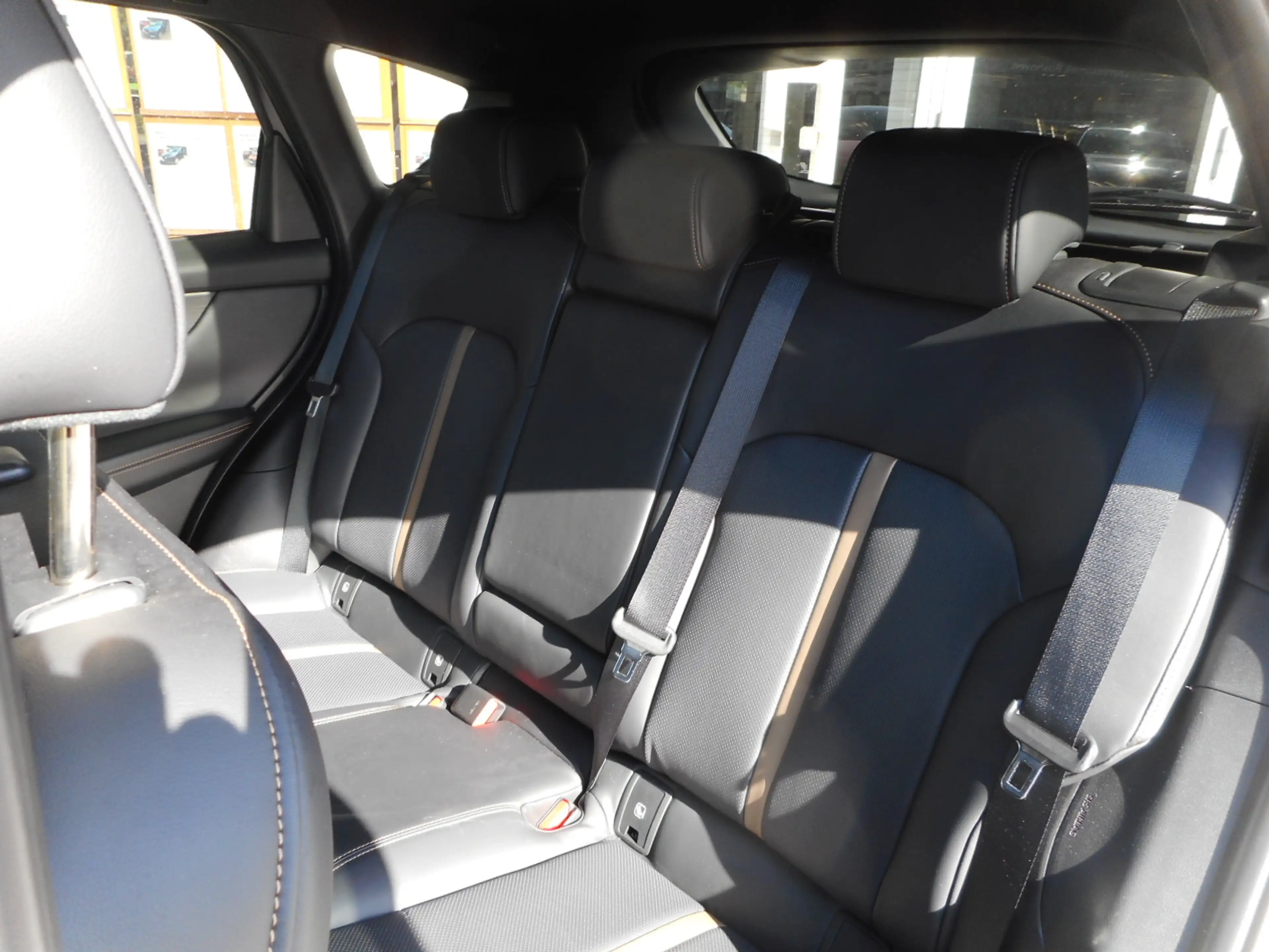 Mazda CX-60 2.5 e-SkyActiv PHEV Homura Plus — photo 15