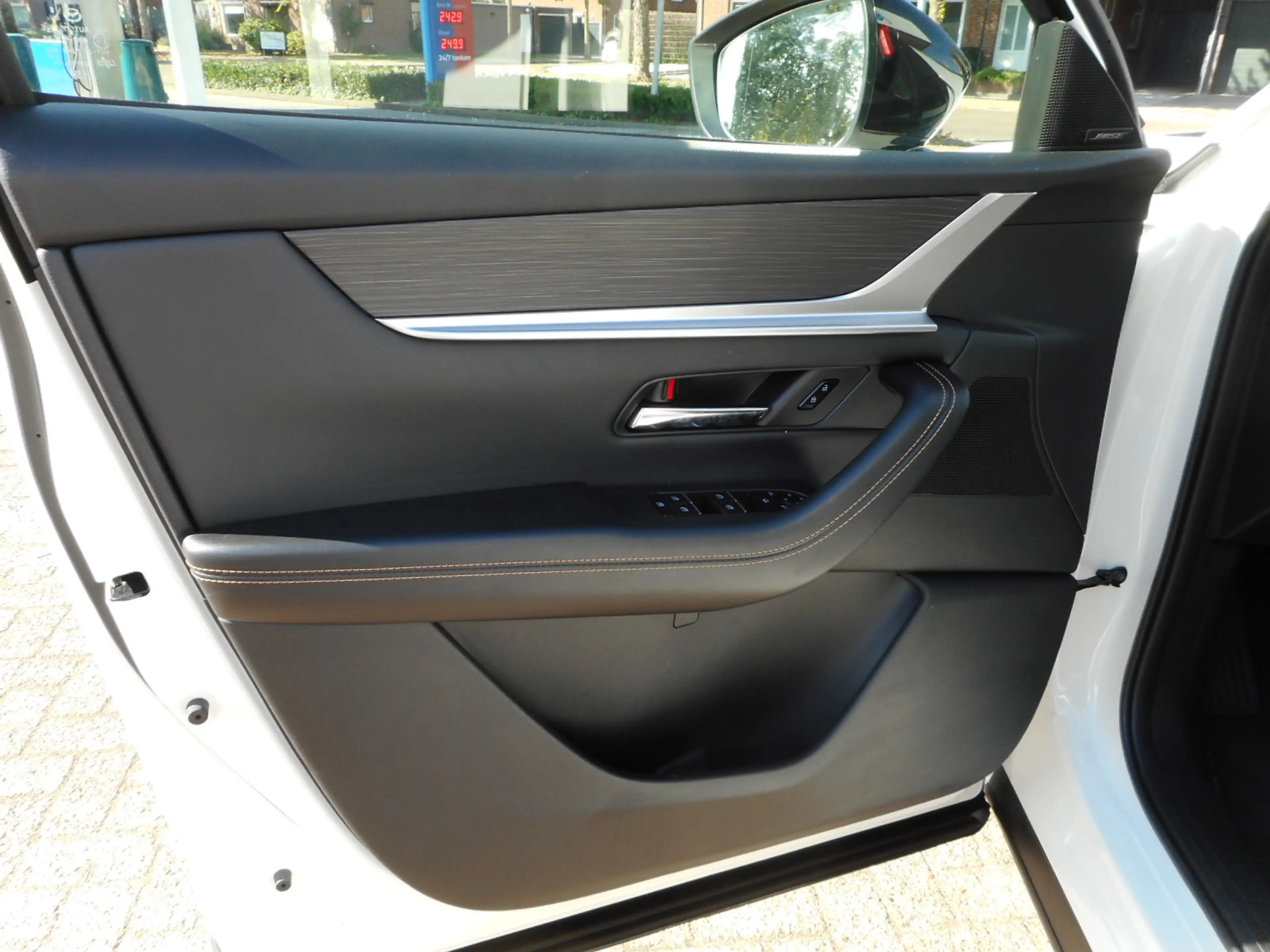 Mazda CX-60 2.5 e-SkyActiv PHEV Homura Plus — photo 13