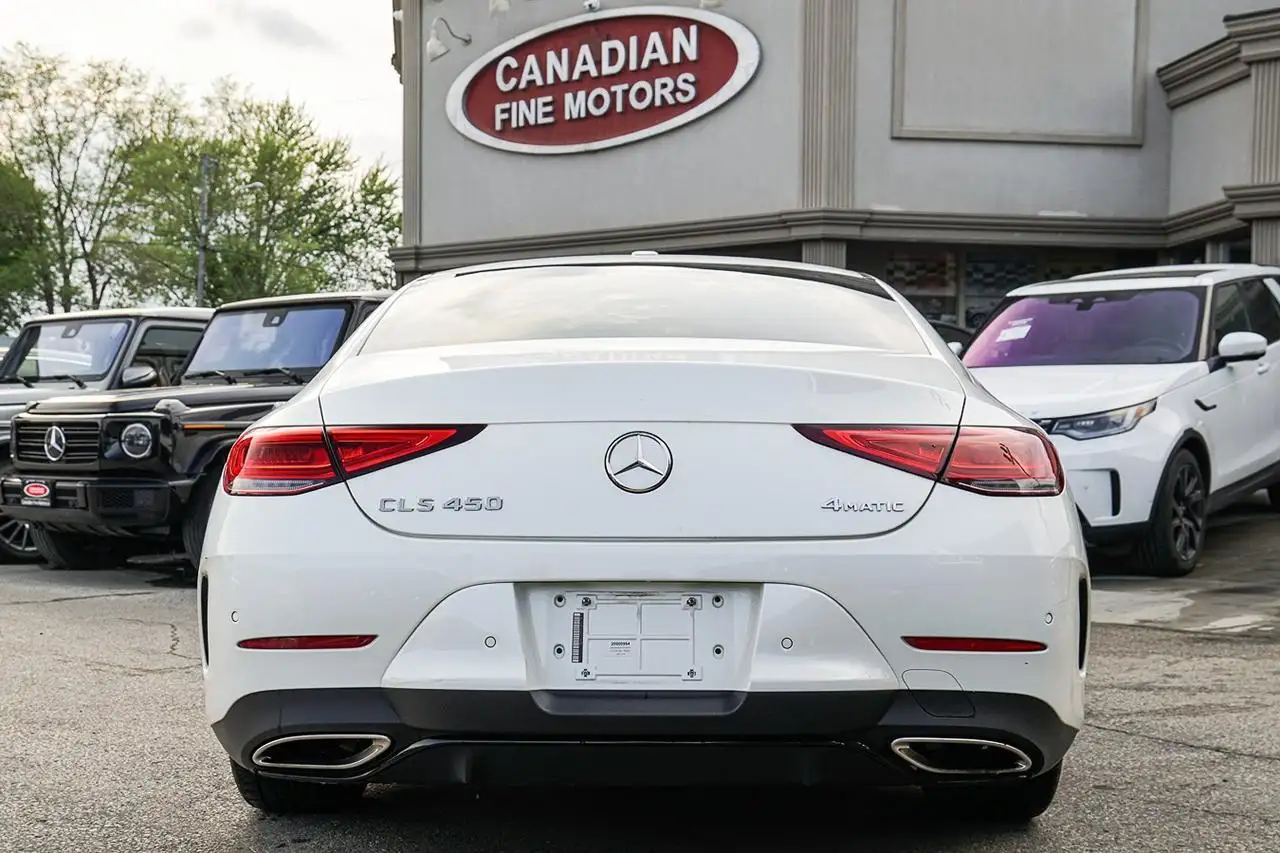 Mercedes-Benz CLS снимка Mercedes-Benz CLS