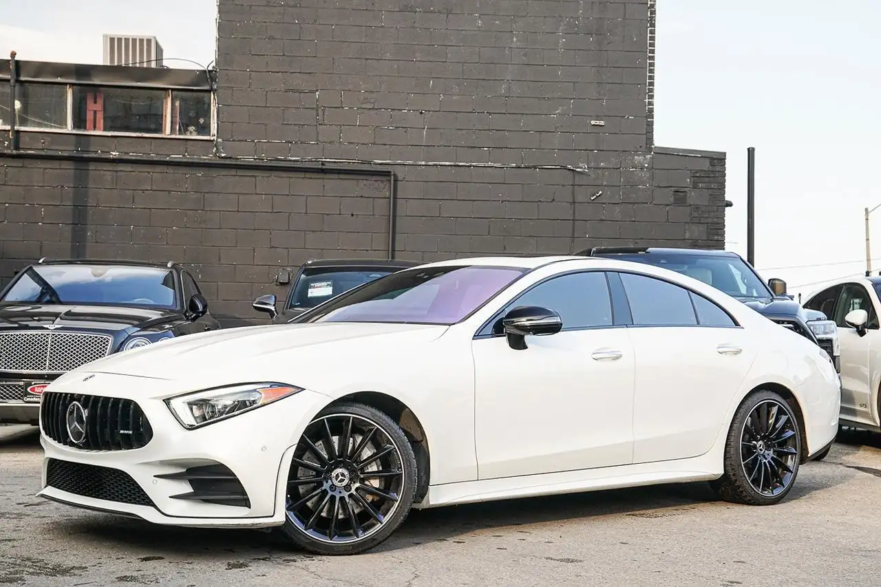 Mercedes-Benz CLS снимка Mercedes-Benz CLS
