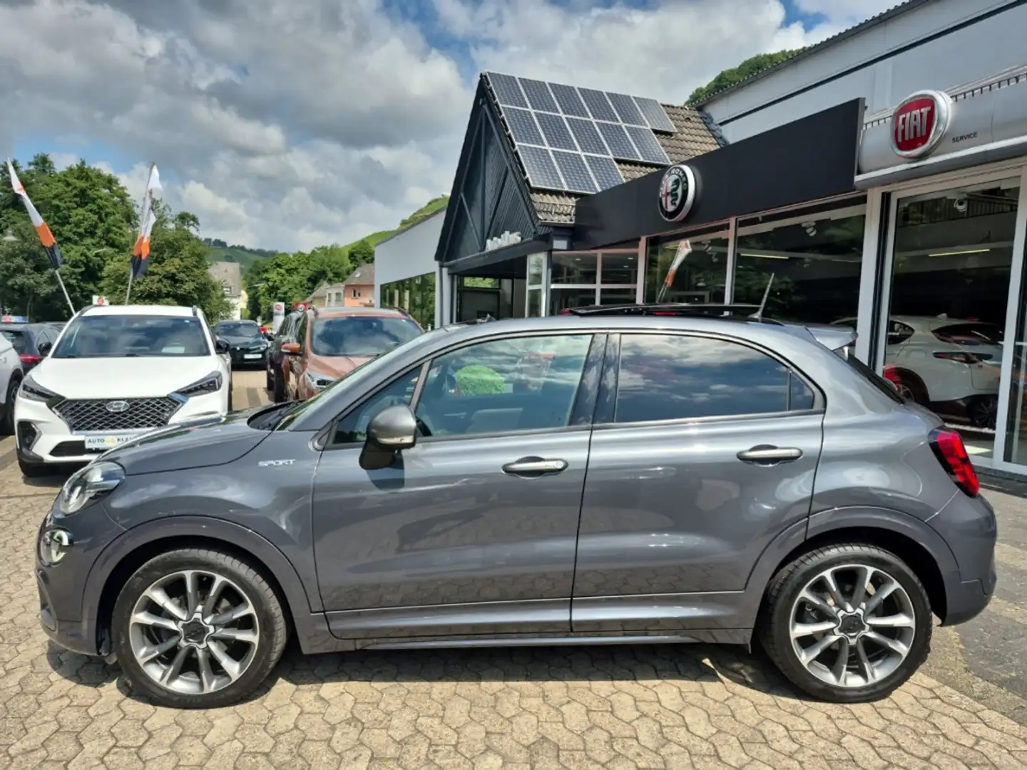 Fiat 500X 1.6 Sport BAD S-Paket Pano AHK Kamera Navi LED Šedá - 2