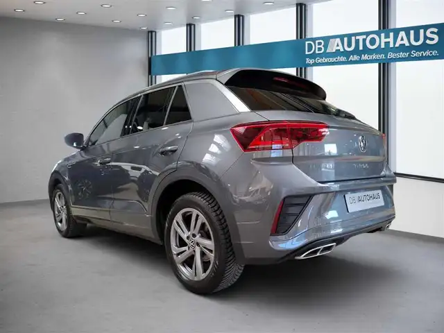 Volkswagen T-Roc view 6
