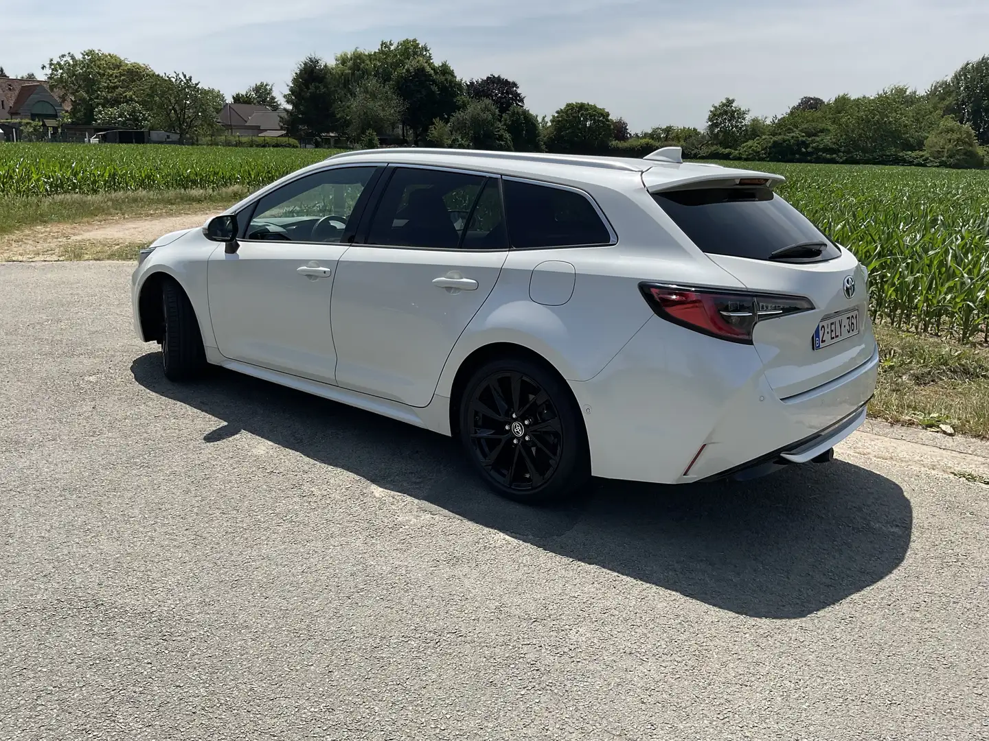 Toyota Corolla 2.0 Hybrid Touring Sports Lounge Wit - 2