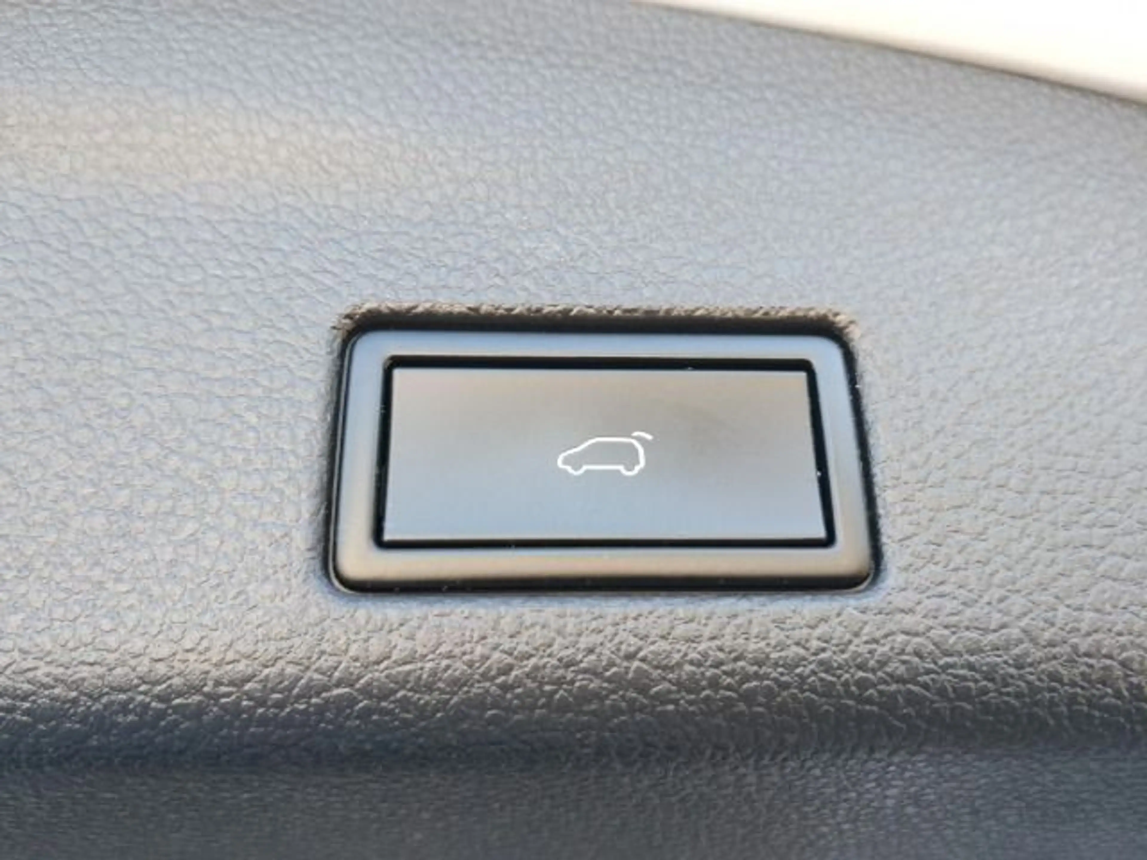 SEAT Alhambra 2.0 TDI FR-Line 177PS PANO 7SITZ LEDER — photo 27