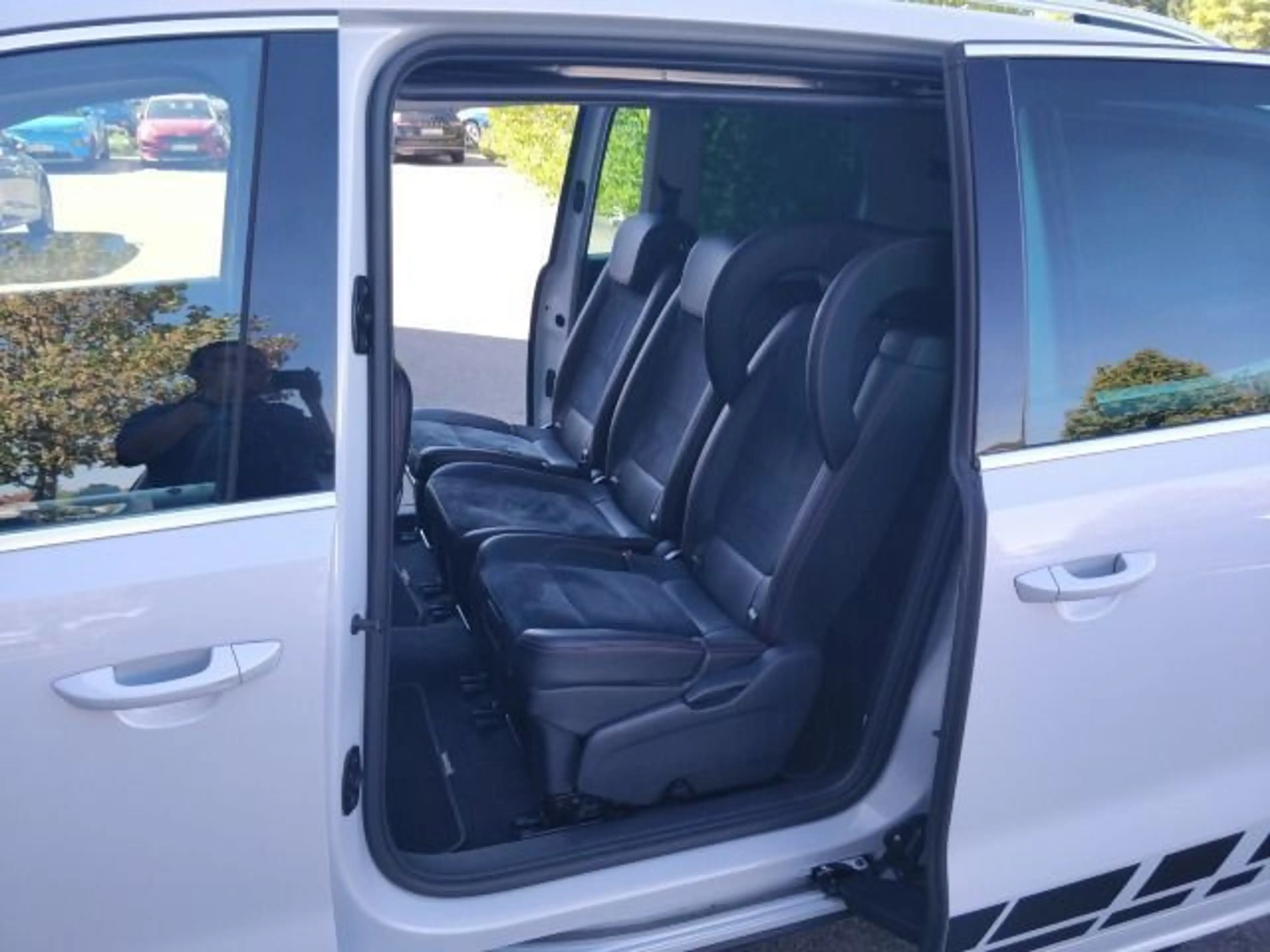 SEAT Alhambra 2.0 TDI FR-Line 177PS PANO 7SITZ LEDER — photo 12