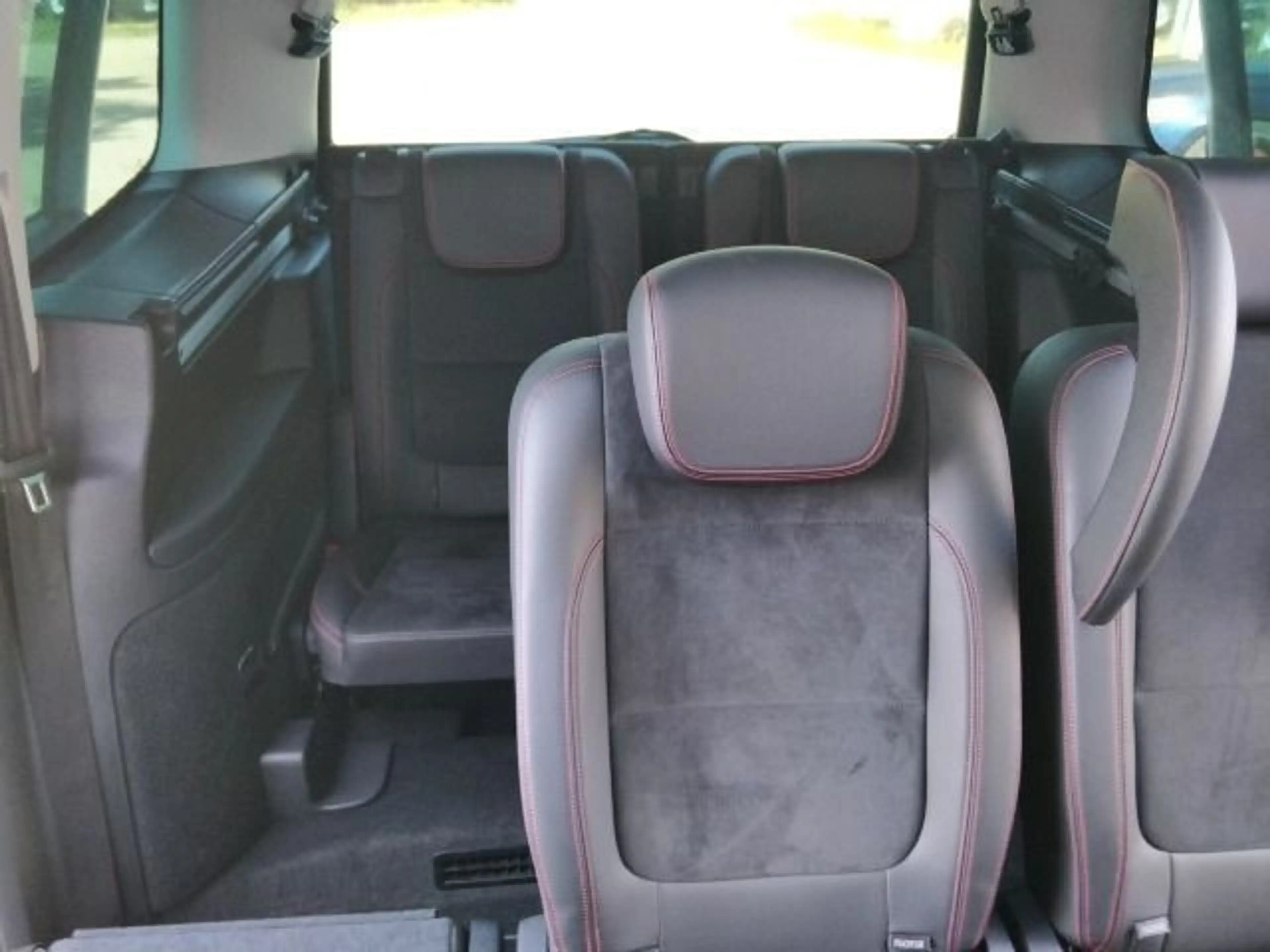SEAT Alhambra 2.0 TDI FR-Line 177PS PANO 7SITZ LEDER — photo 14