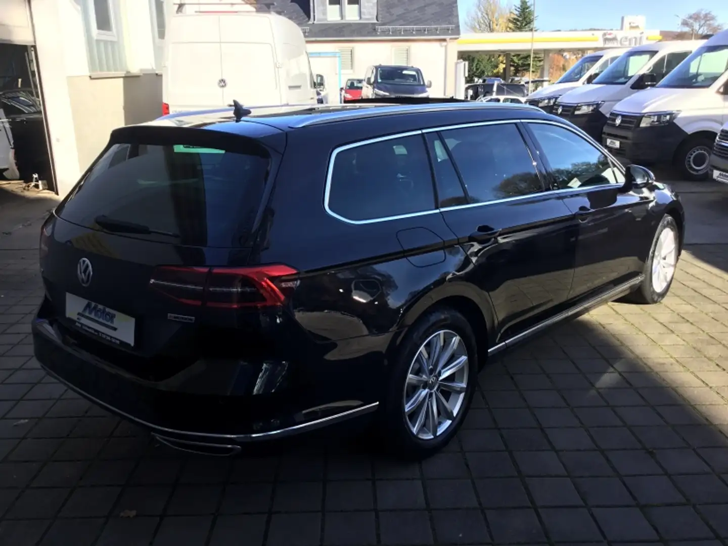 Volkswagen Passat Variant Highline DSG 4MO LED+ StdHzg AHZV Sound Negro - 2