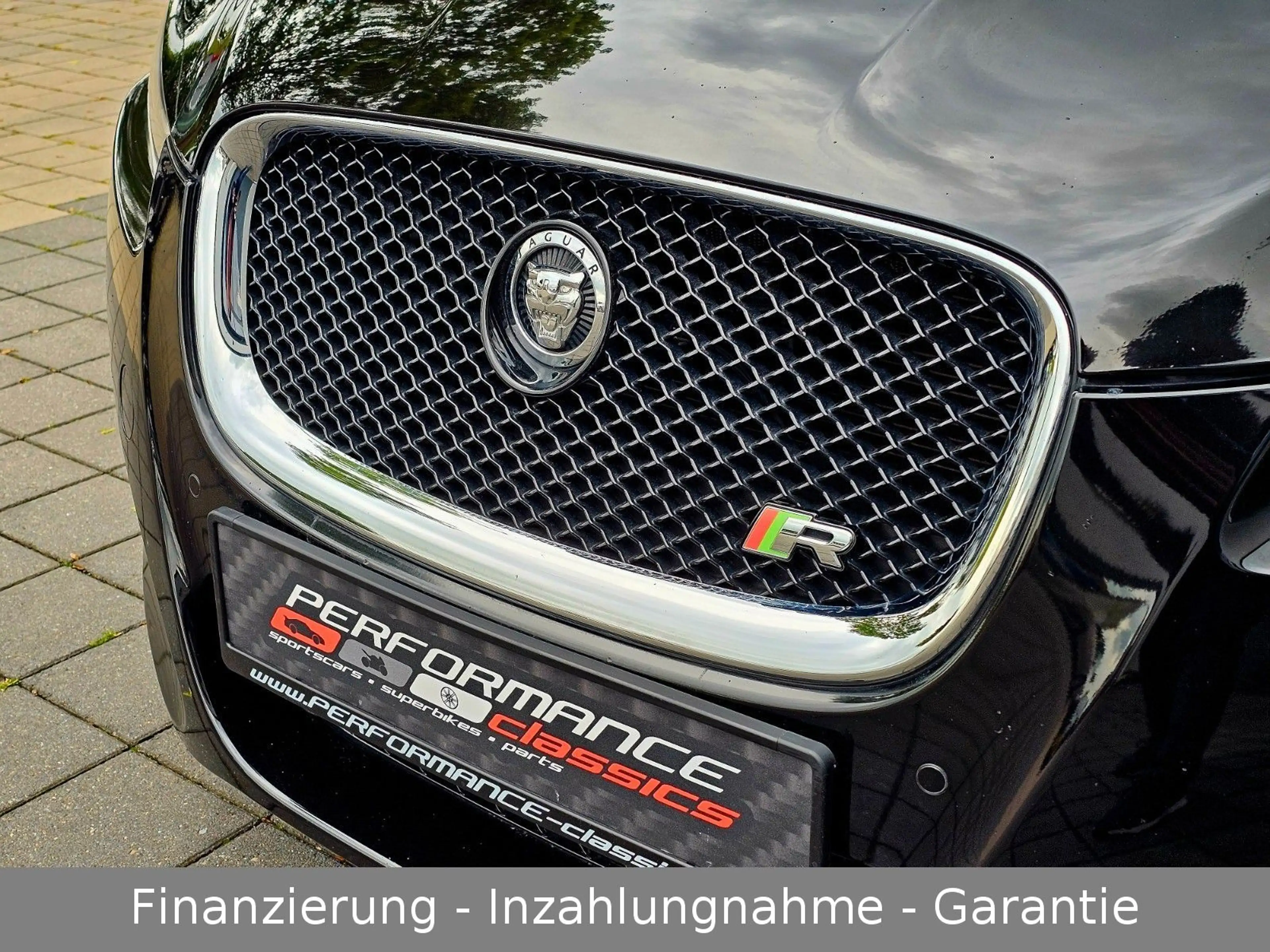 Jaguar XF R 5.0 V8 Kompressor Facelift aus 1. Hand! — photo 14