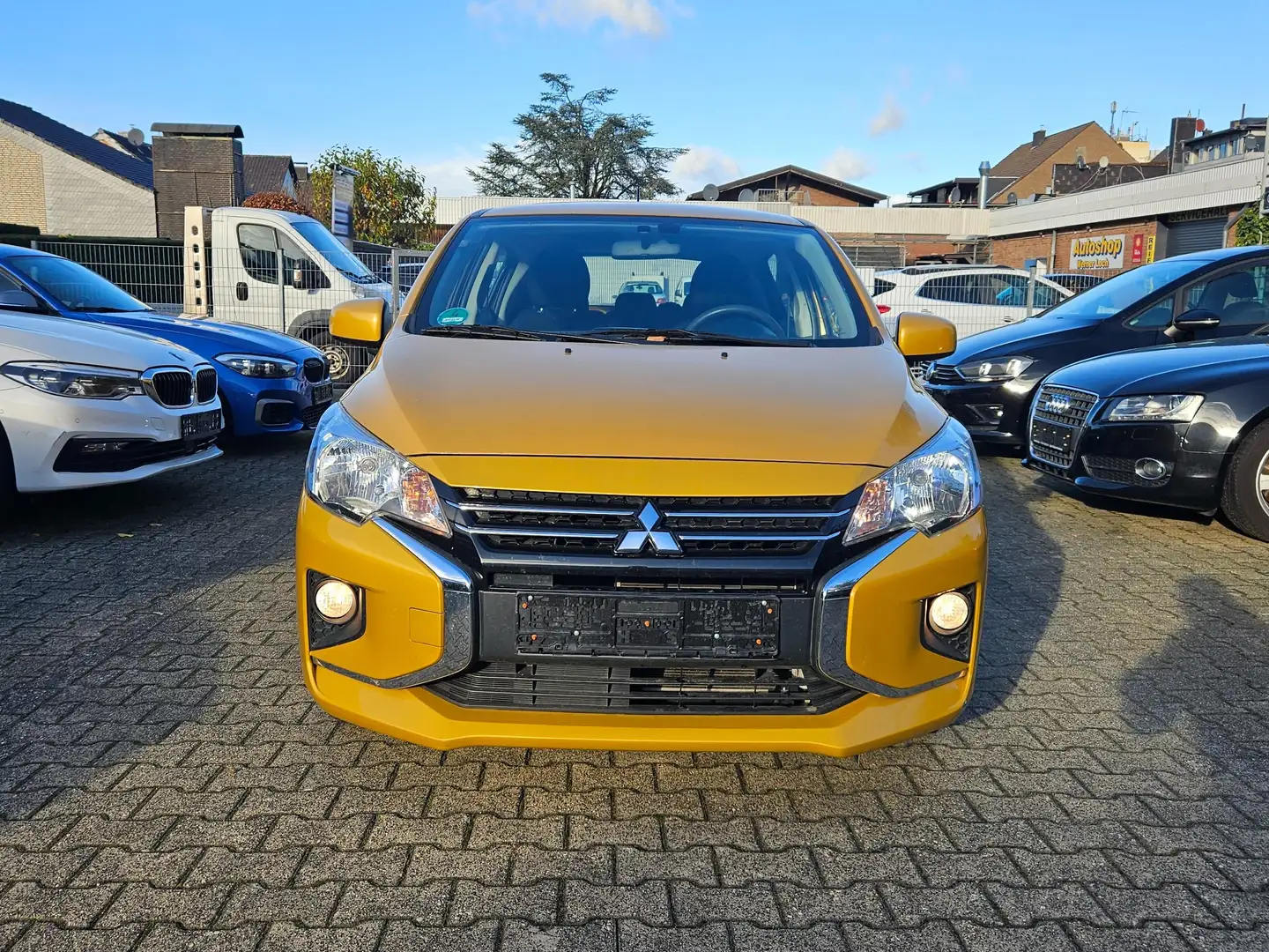 Mitsubishi Space Star Spirit 1. Hand Euro6 wenig KM Gold - 2