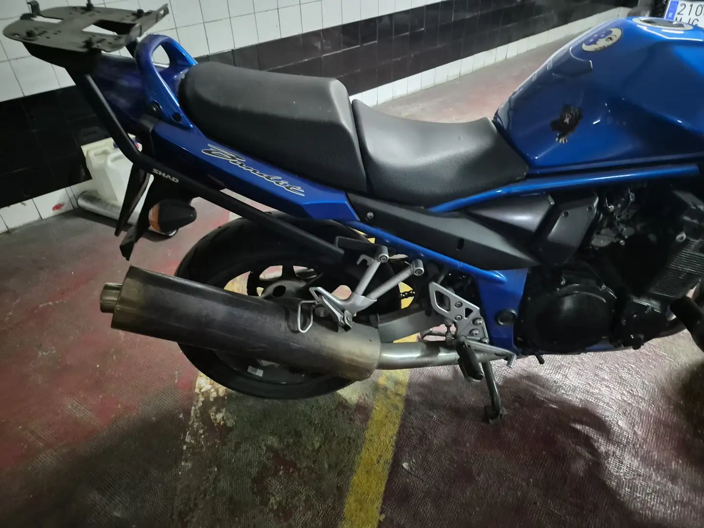 Suzuki Bandit 650 - 1