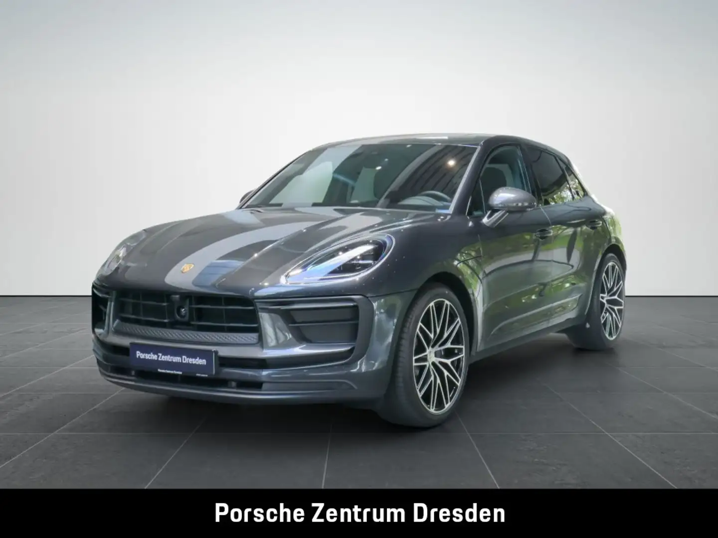 Porsche Macan T / ACC / BOSE®/ PDLS+/ Luft / Panorama Grey - 1