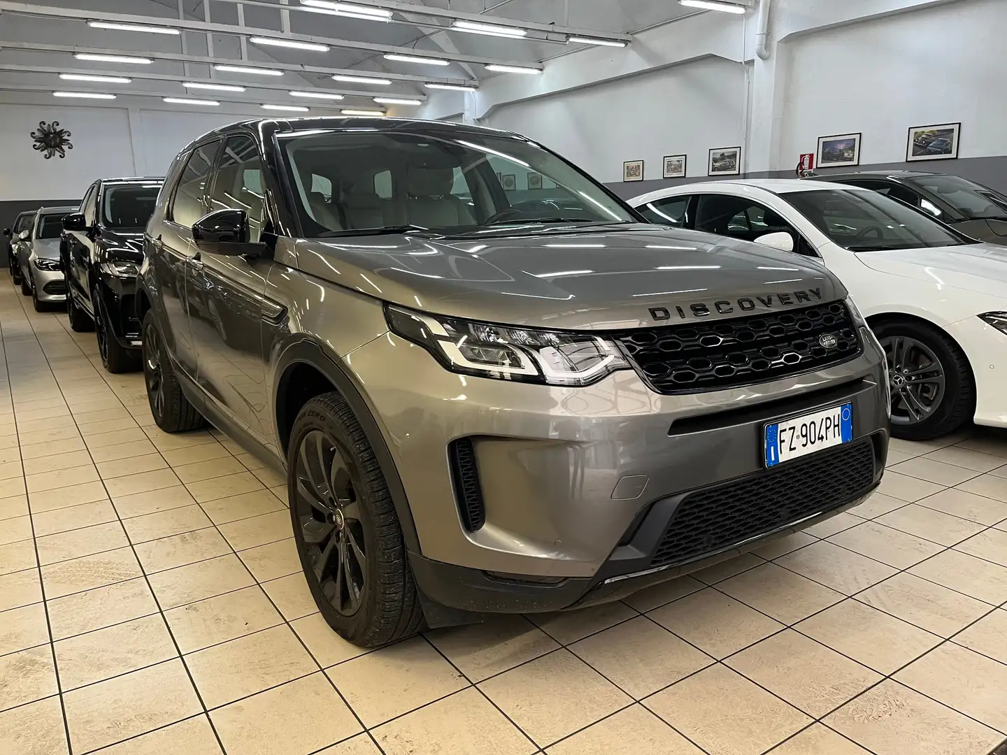 Land Rover Discovery Sport Sport 2.0d td4 mhev S awd 180cv 7p Gris - 1