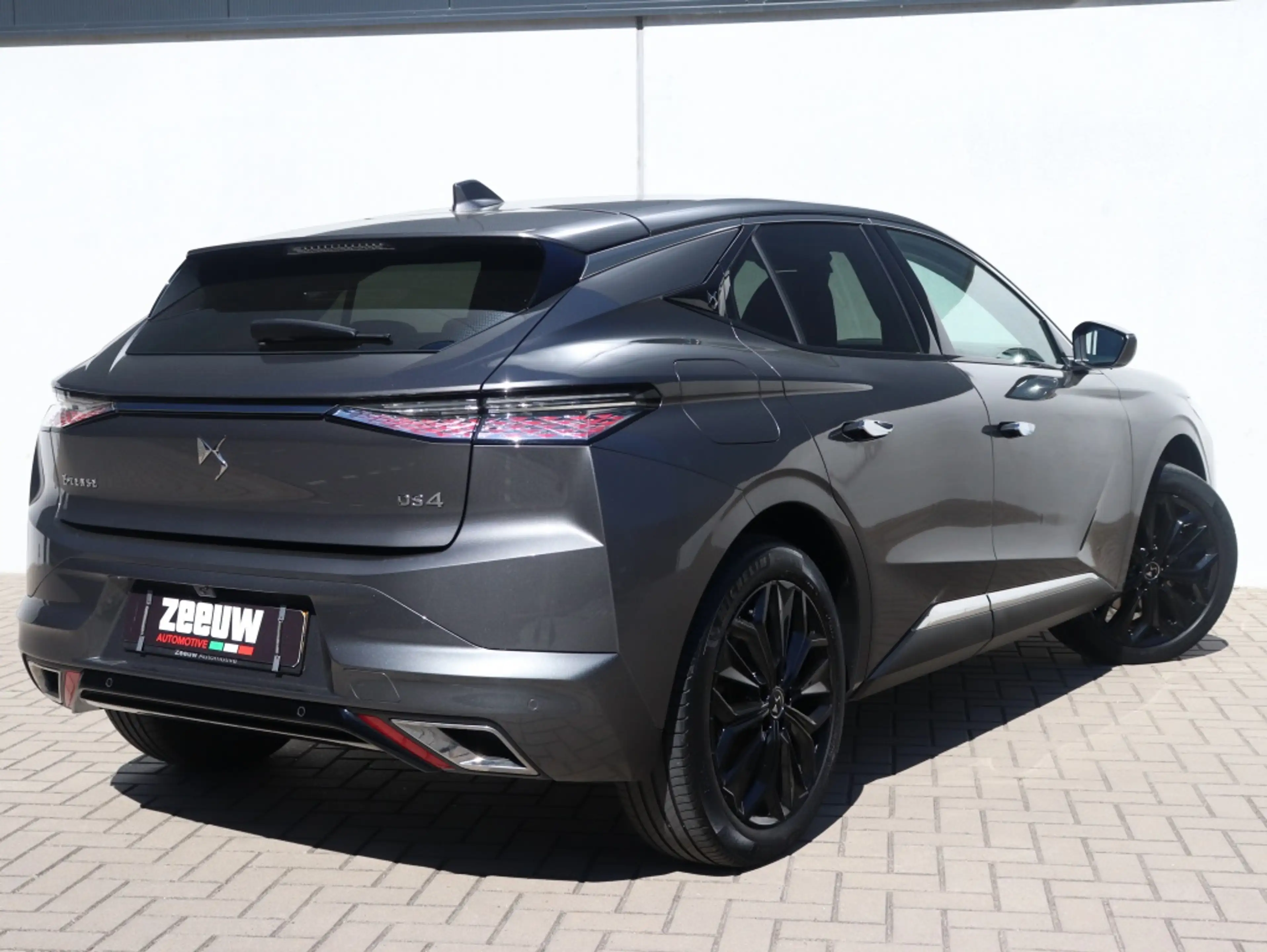 DS Automobiles DS 4 E-Tense 225 PK Rivoli | Leder | HUD | FOCAL | Wint — photo 2