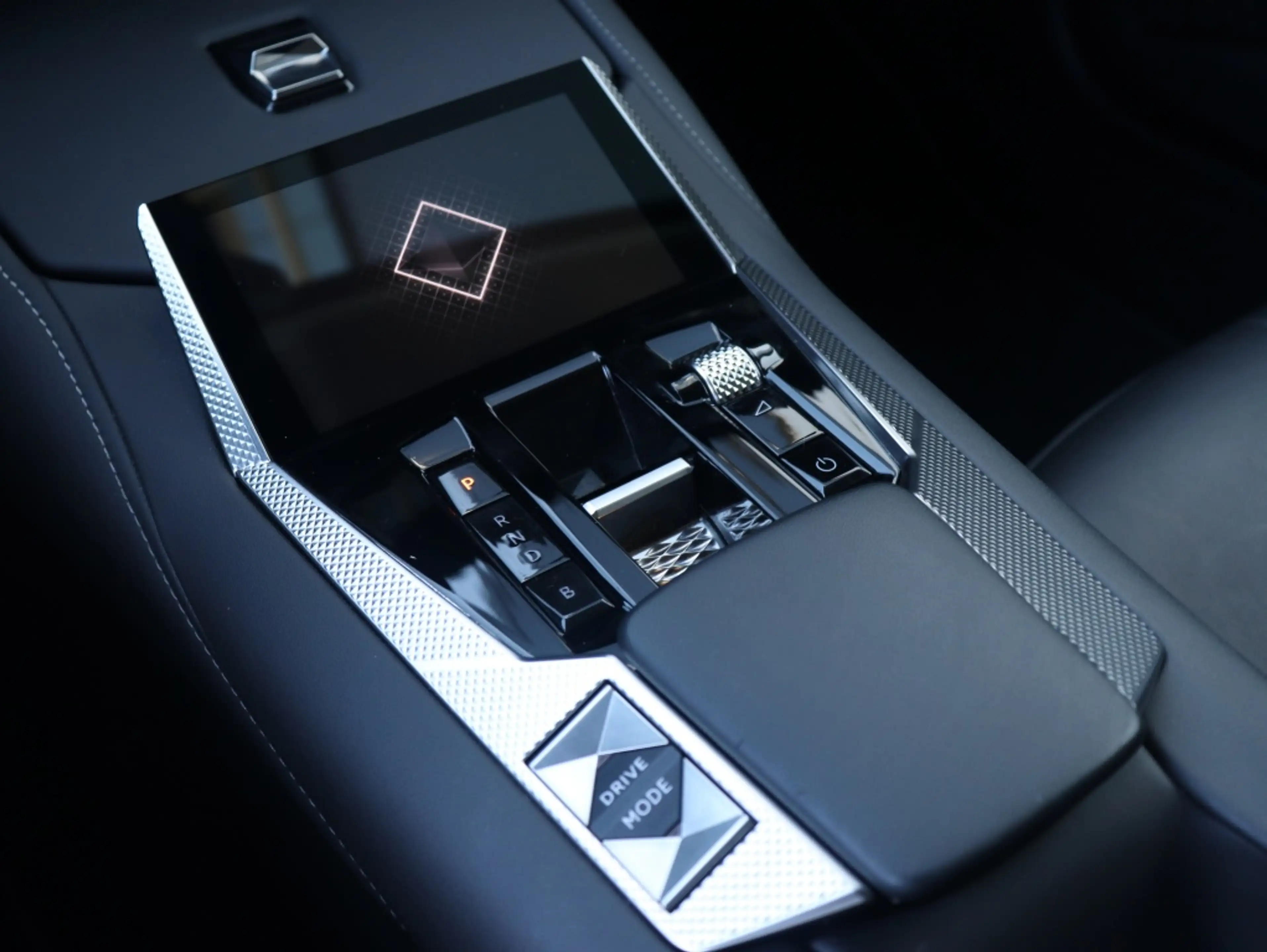 DS Automobiles DS 4 E-Tense 225 PK Rivoli | Leder | HUD | FOCAL | Wint — photo 15