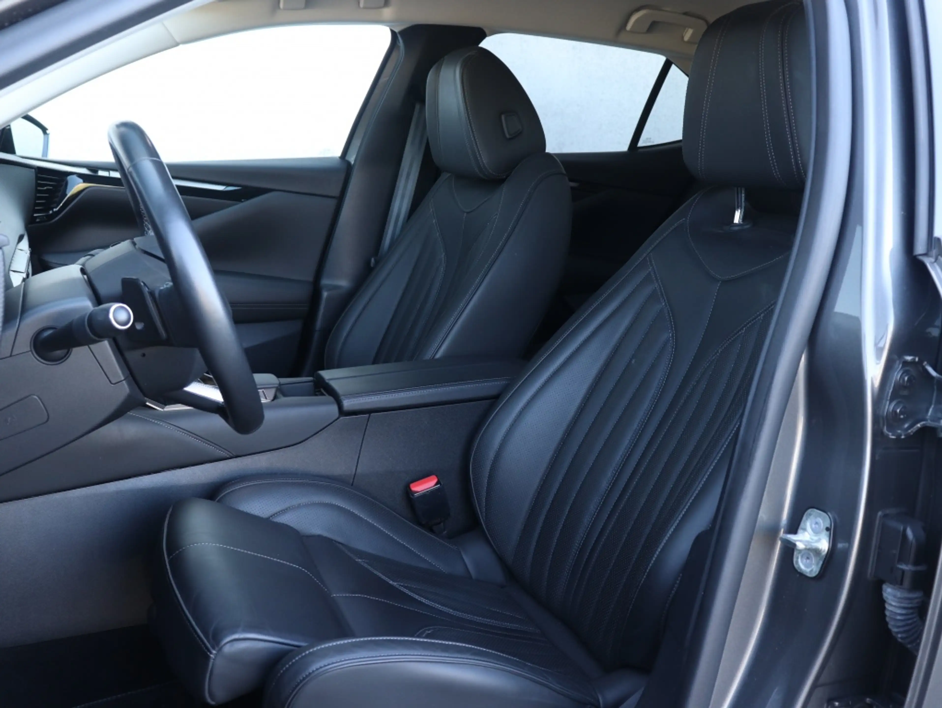 DS Automobiles DS 4 E-Tense 225 PK Rivoli | Leder | HUD | FOCAL | Wint — photo 3
