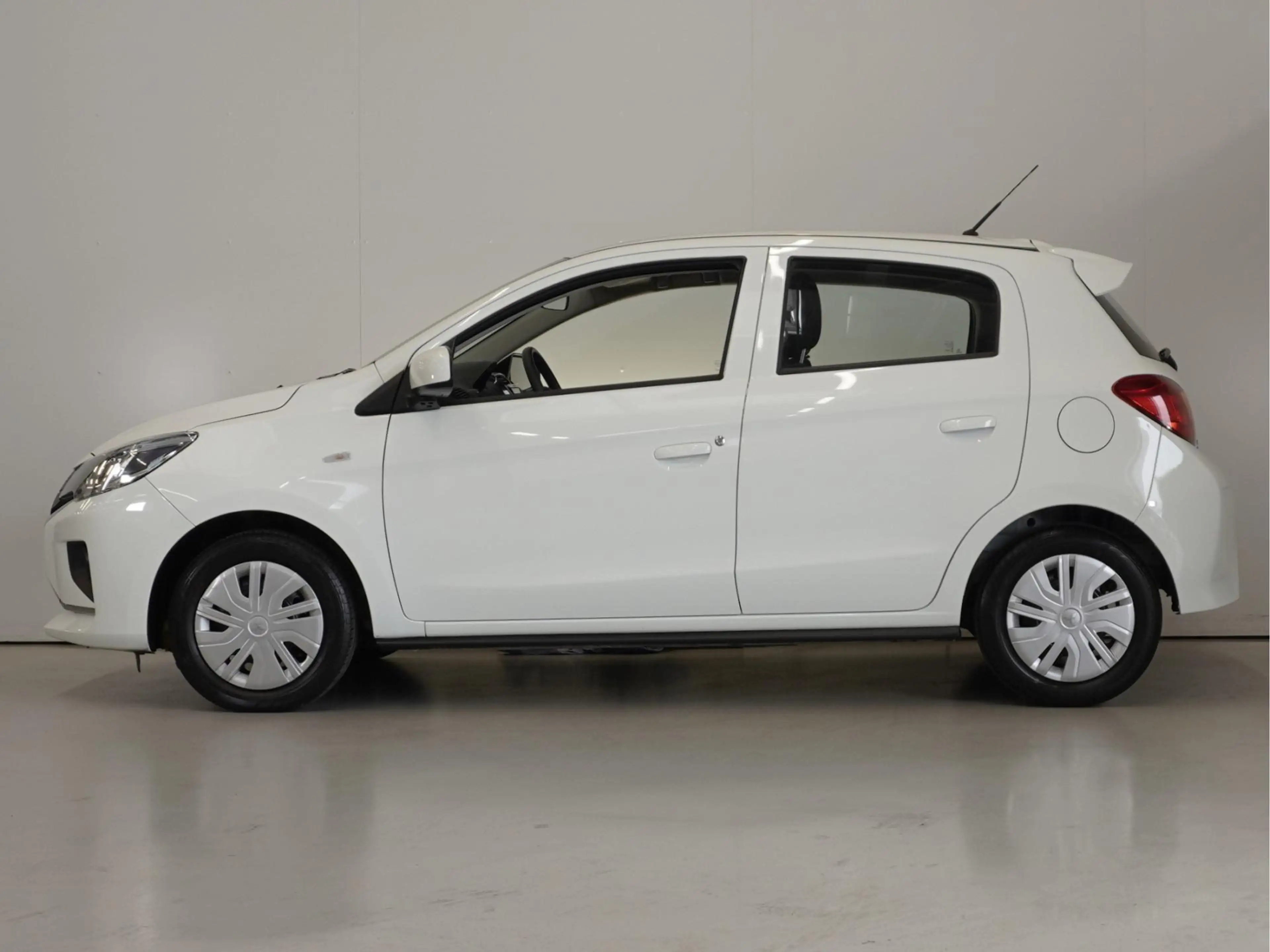Mitsubishi Space Star 1.2 Connect+ | Apple Carplay / Android Auto | Gara — photo 3