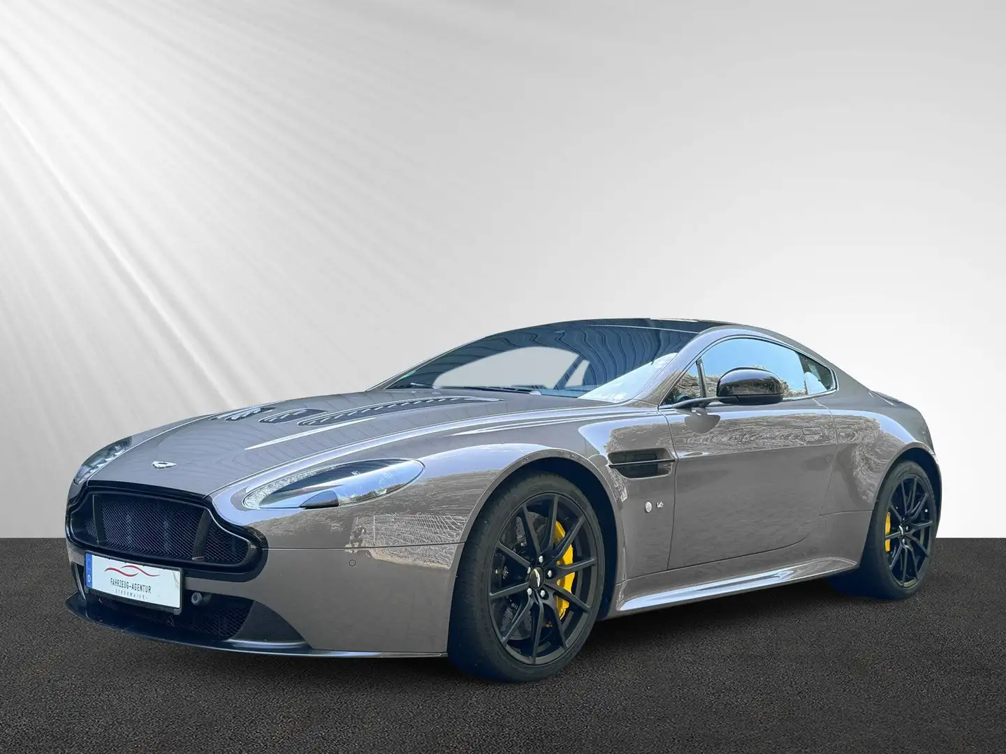 Aston Martin Vantage 6.0 S/Deutsch/2. Hand/Unfallfrei/SH Grau - 1