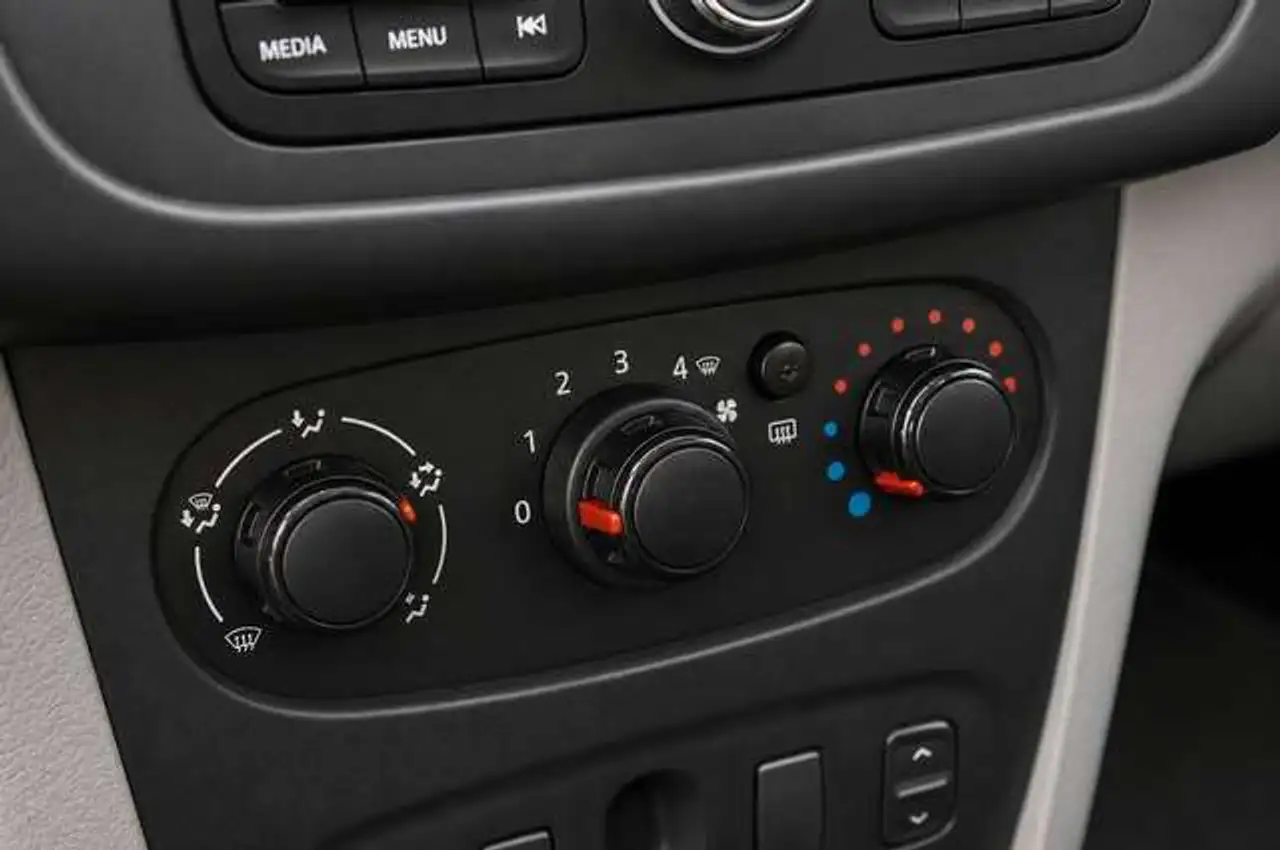 Dacia Sandero Sandero — photo 14