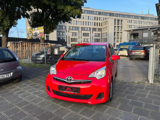 Toyota Verso-S Cool