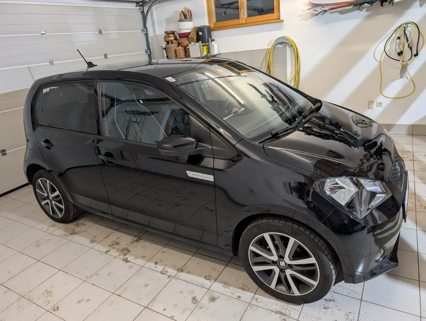 SEAT Mii electric 36,8kWh PLUS Schwarz - 2