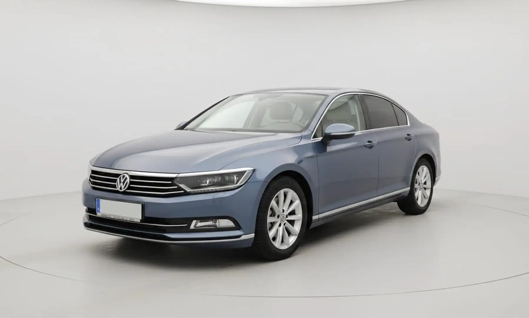 Volkswagen Passat 2.0TDI BMT Sport DSG 110kW Azul - 1
