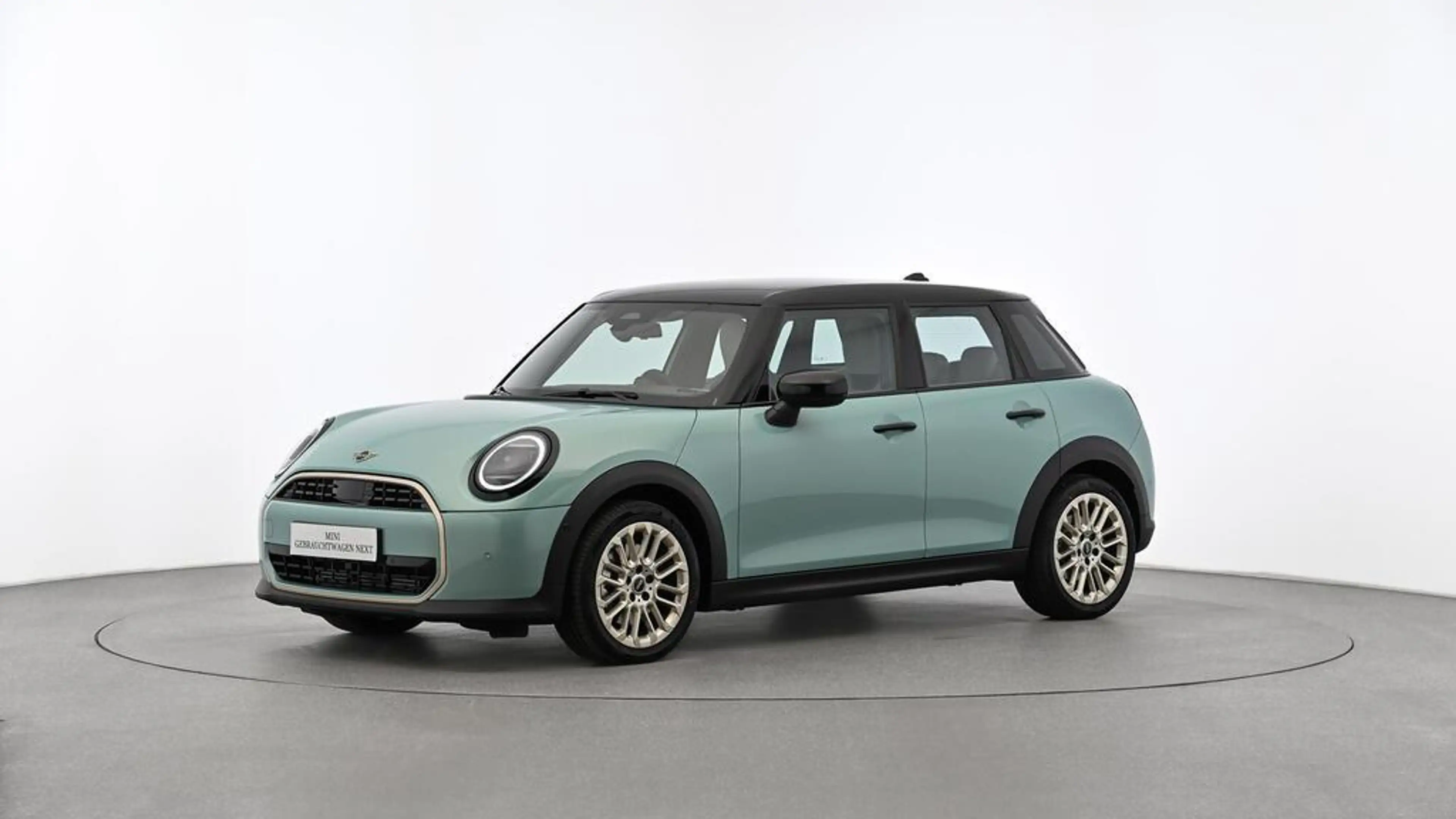 MINI Cooper C Favoured Trim