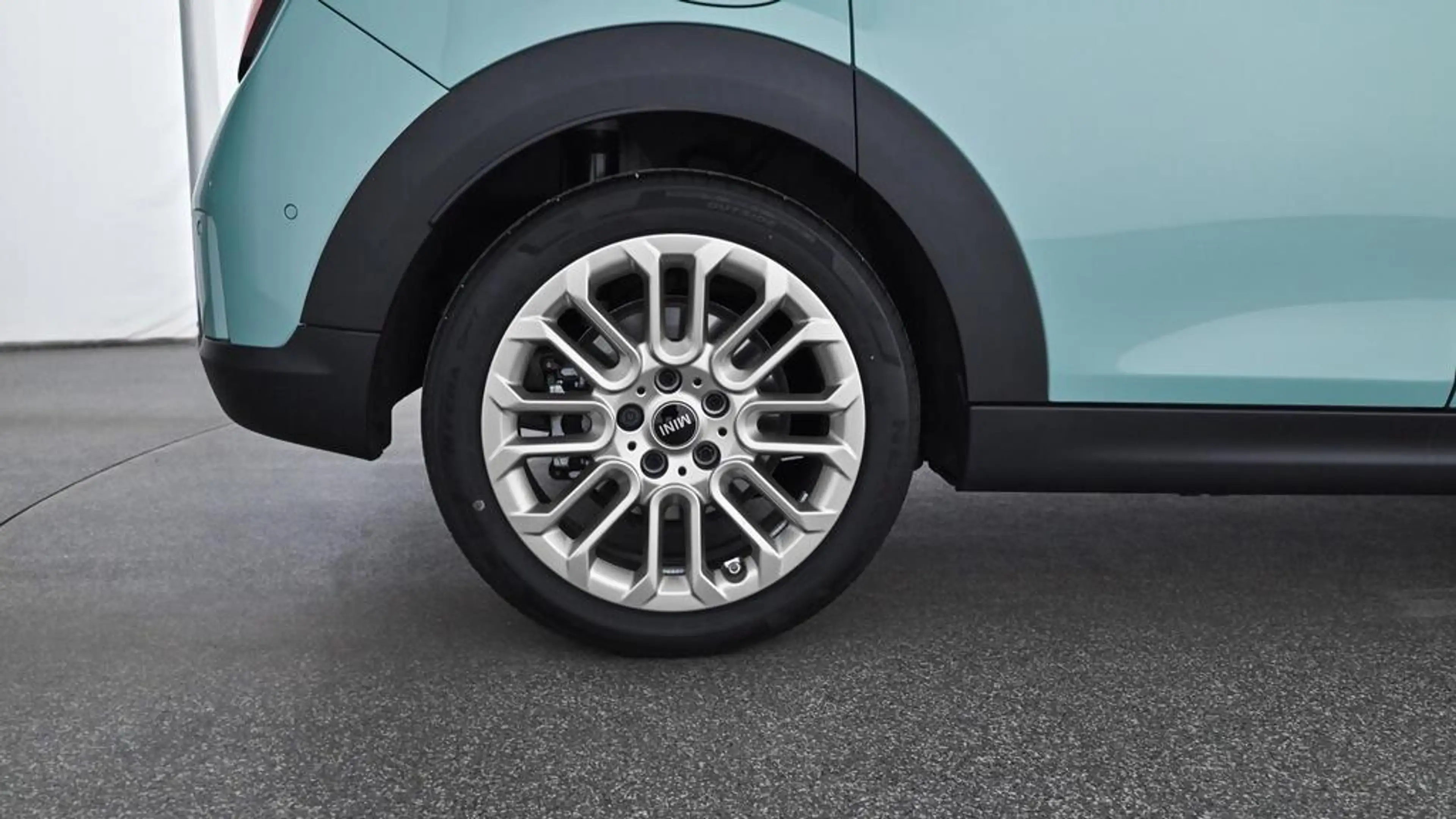 MINI Cooper C Favoured Trim — photo 10