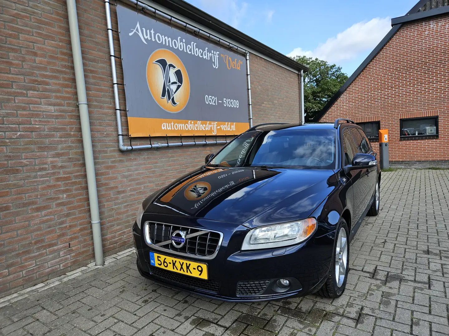 Volvo V70 2.0 Limited Edition (loopt niet goed) Blauw - 1