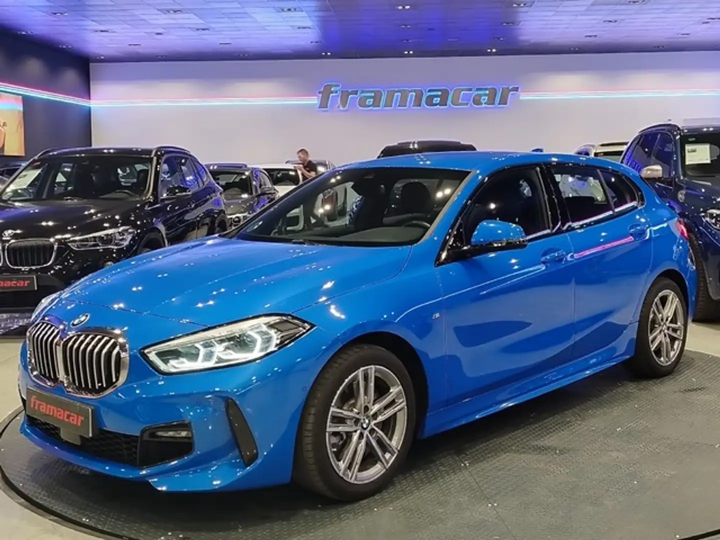 BMW 116 120iA Azul - 1