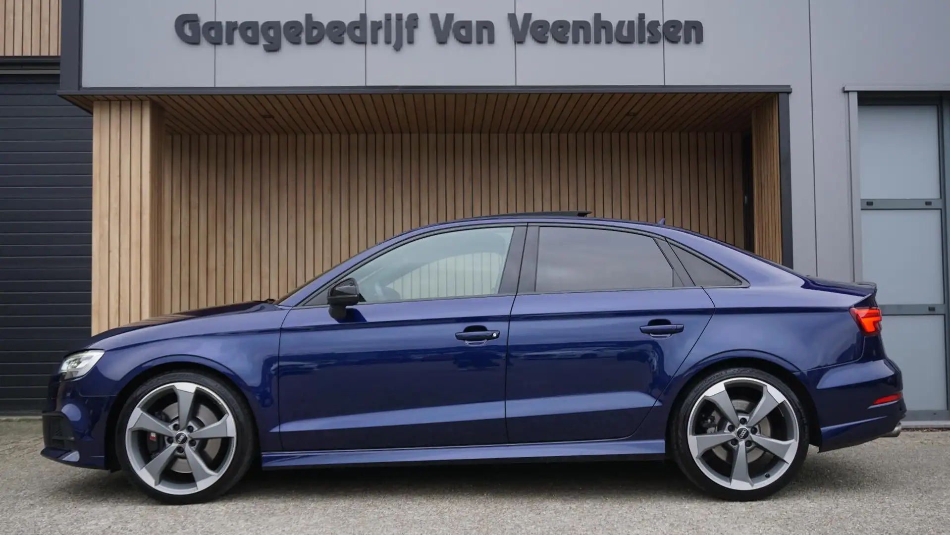 Audi S3 Limousine 2.0 TFSI 310pk Quattro *Facelift* Pano.D Blu/Azzurro - 2