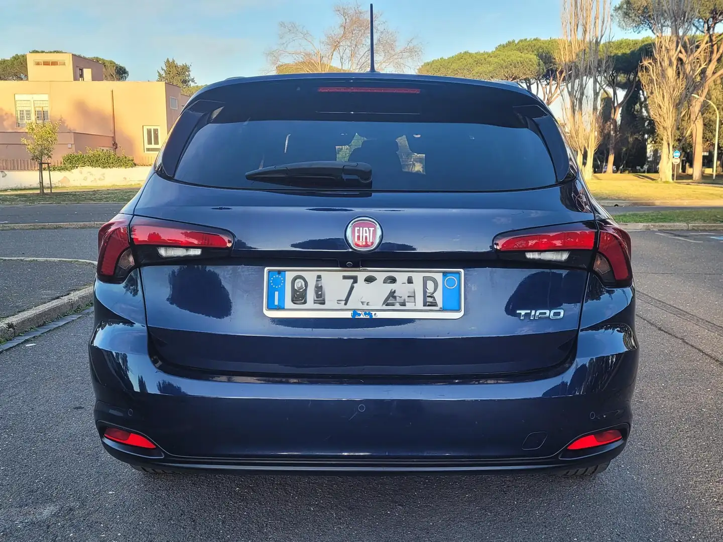 Fiat Tipo Tipo SW II 2016 SW 1.6 mjt Lounge s Blauw - 2