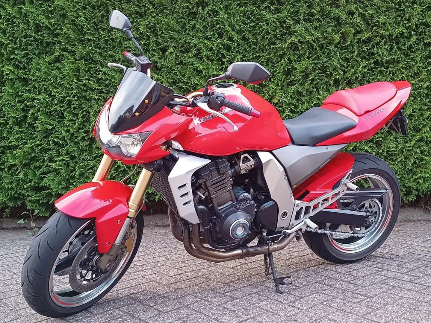 Kawasaki Z 1000 Czerwony - 1