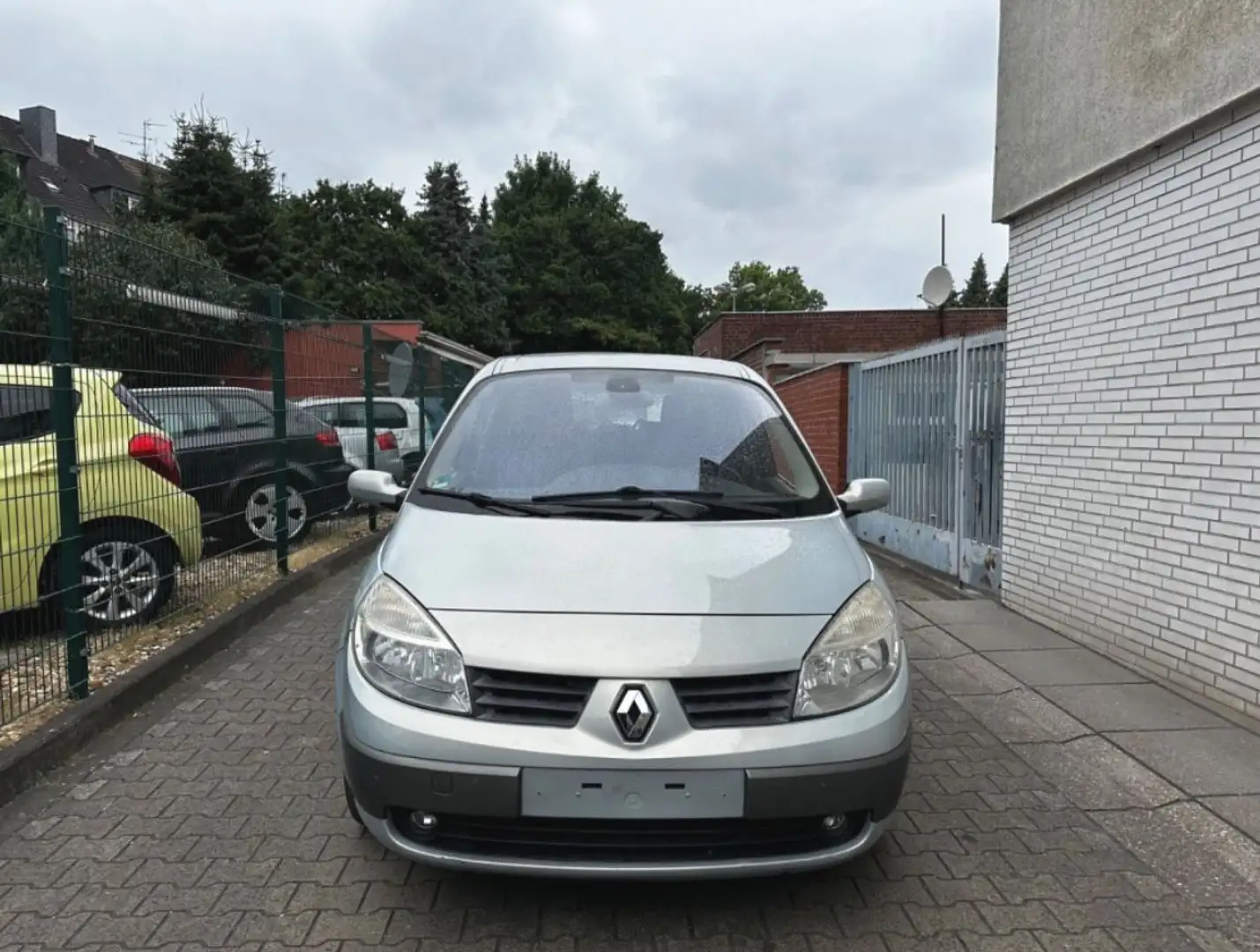 Renault Scenic Confort Expression 2.0 TÜV NEU* AUTOMATIK Silber - 2