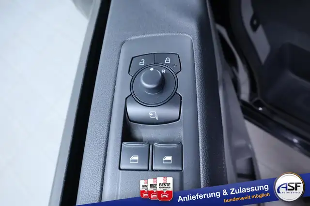 Ford Tourneo Custom view 17