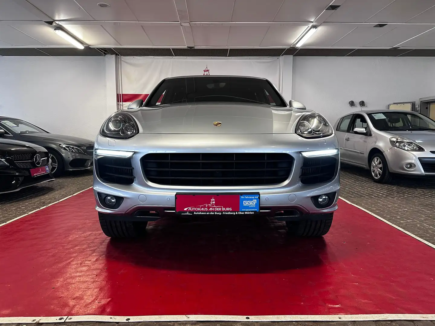 Porsche Cayenne Diesel Platinum Edition * DAB+ BT + Bose + Sport* Grau - 2