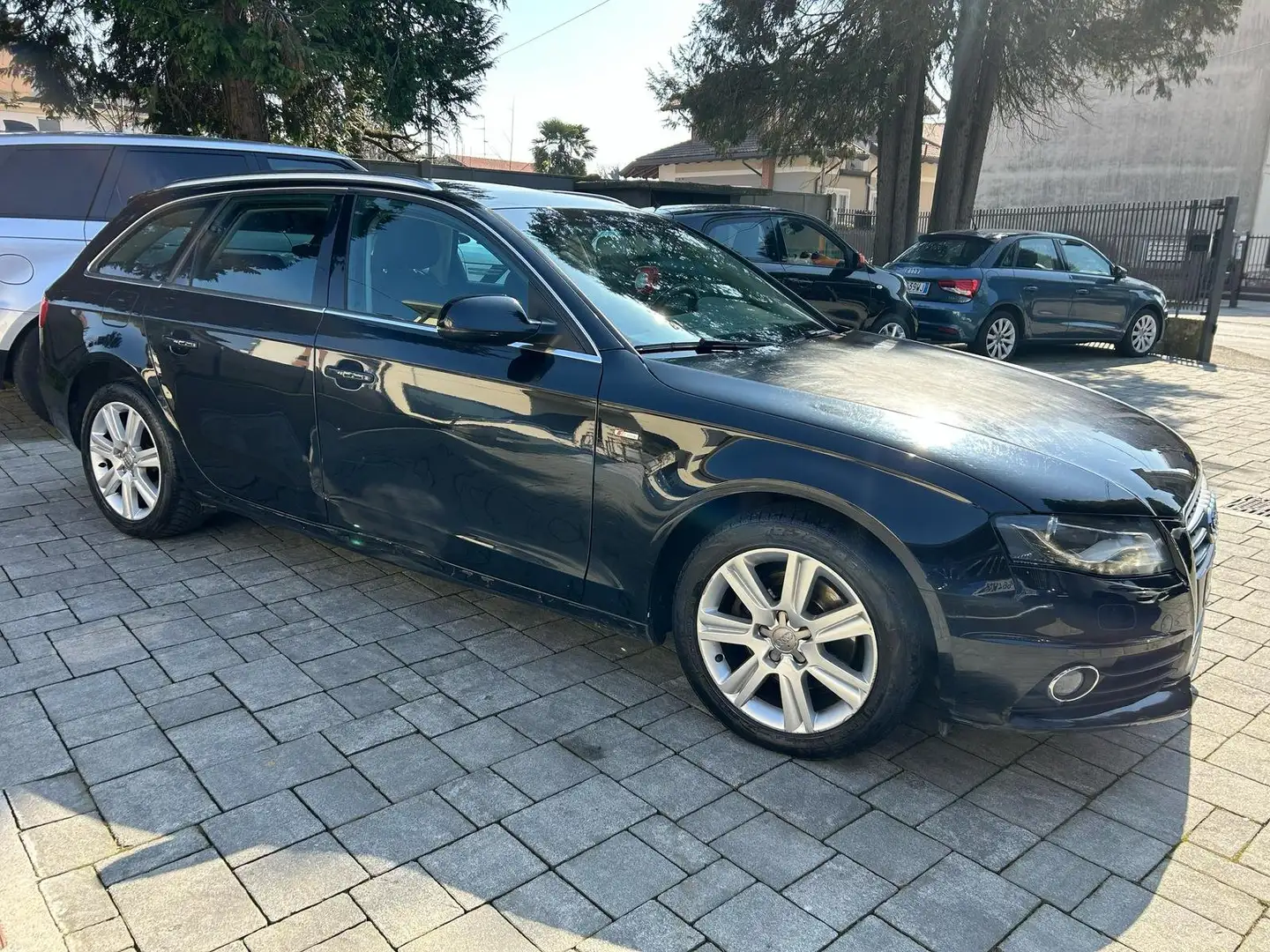 Audi A4 A4 Avant 2.0 tdi fap SLINE TETTO APRIBILE Nero - 2