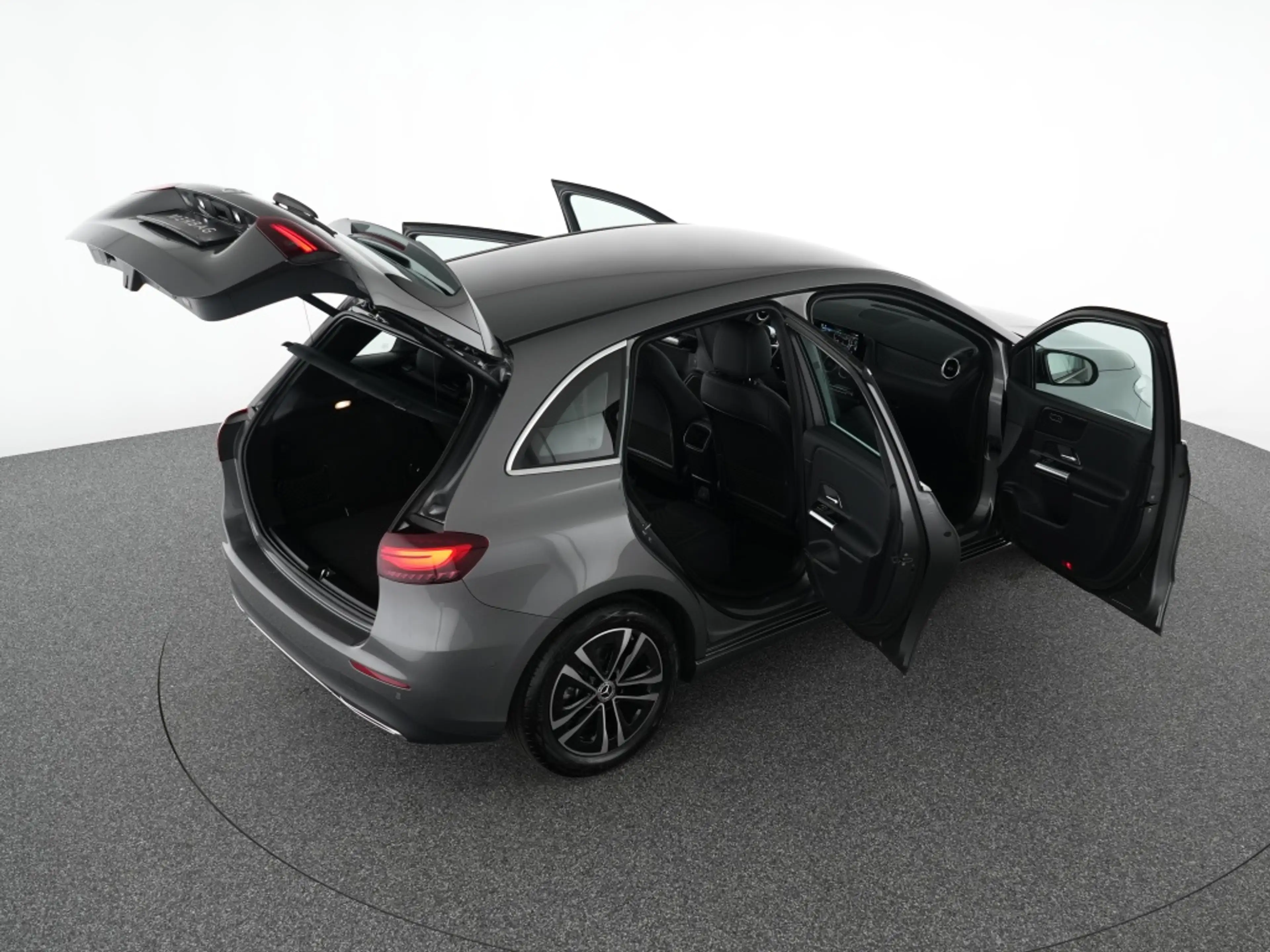 Mercedes-Benz B 180 Progressive Advanced Kamera Winter Navi — photo 13