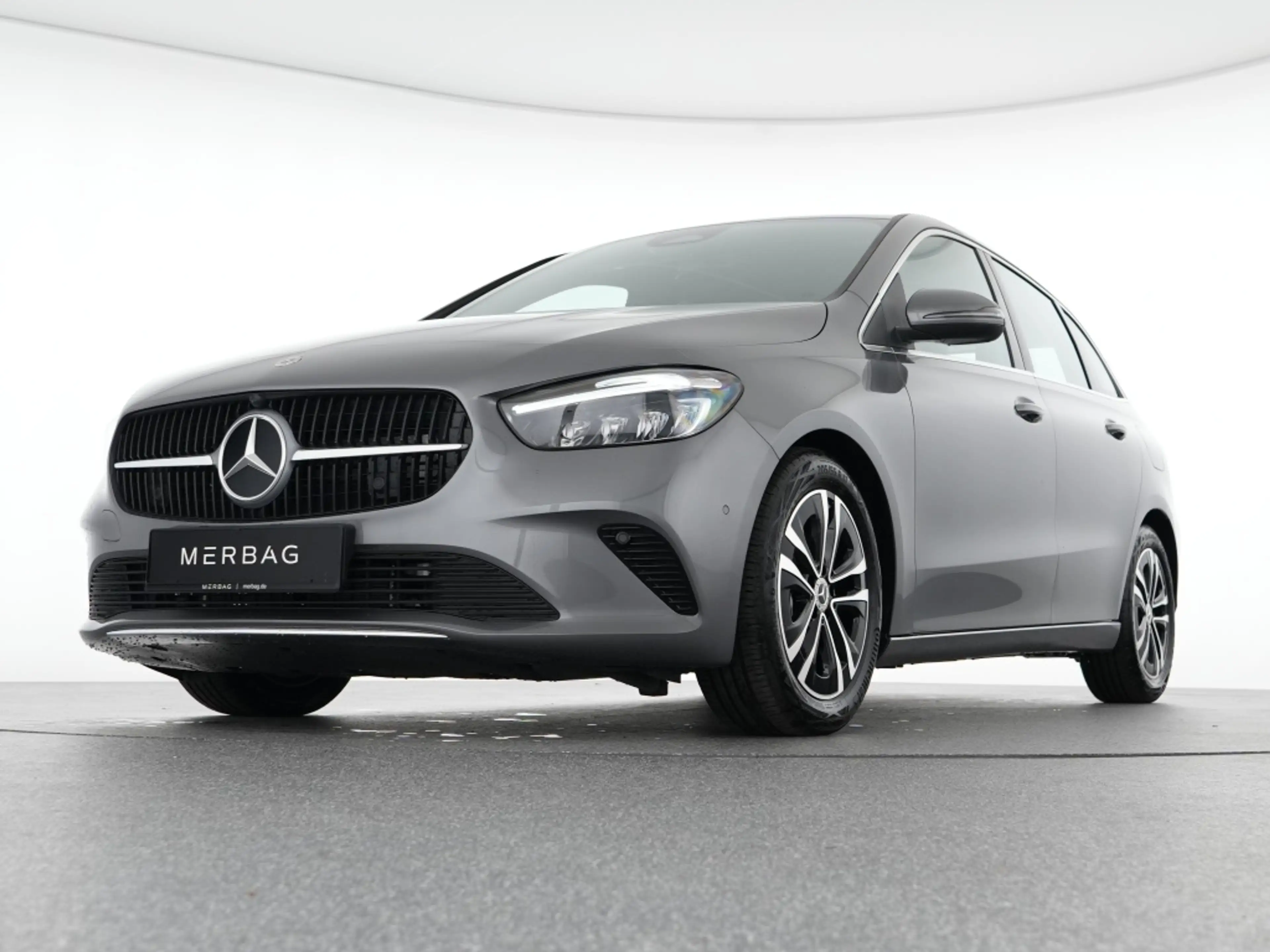Mercedes-Benz B 180 Progressive Advanced Kamera Winter Navi — photo 8