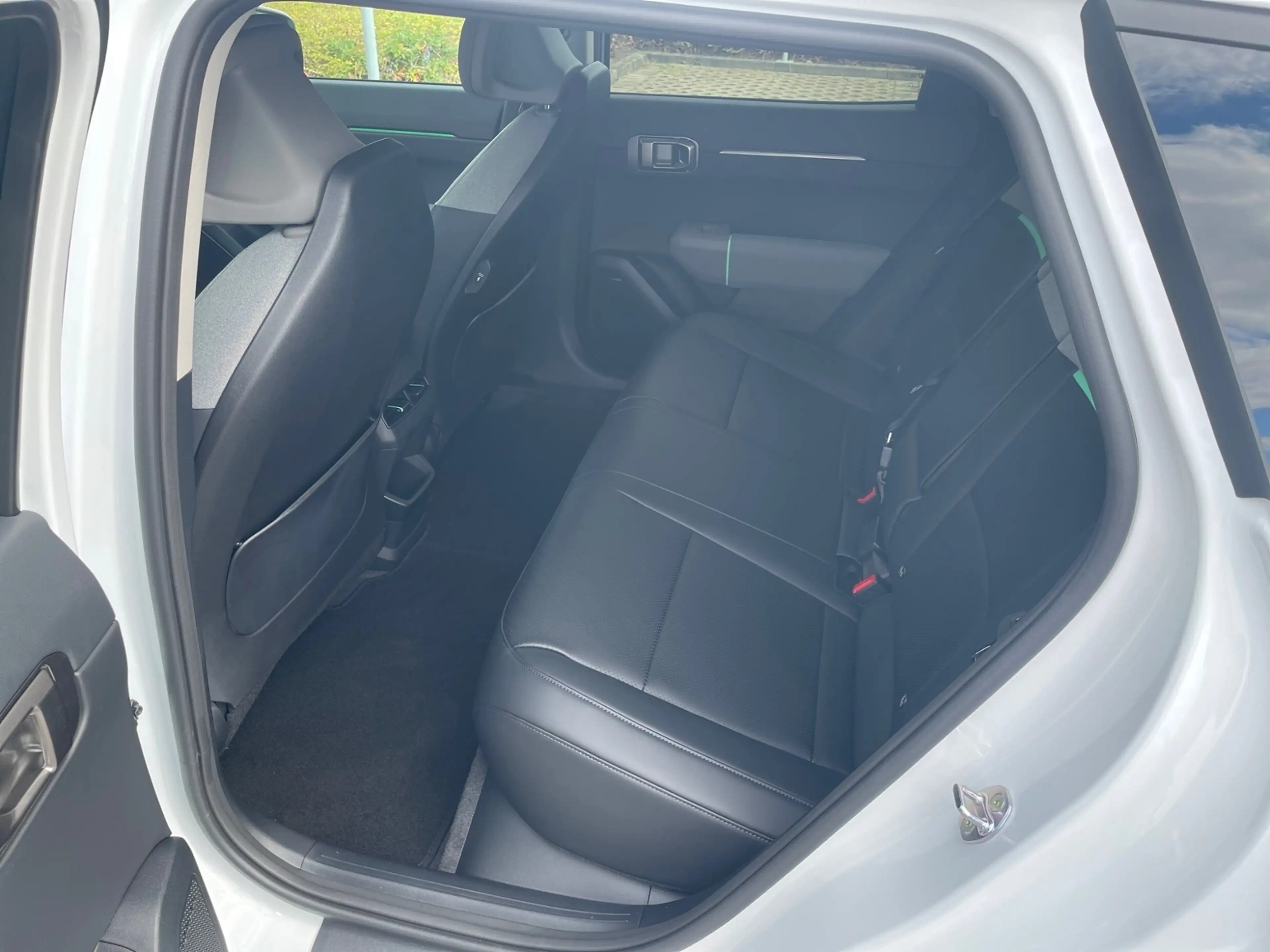 Kia EV4 Earth 81,4 Pano Harman Kard. 360 — photo 14