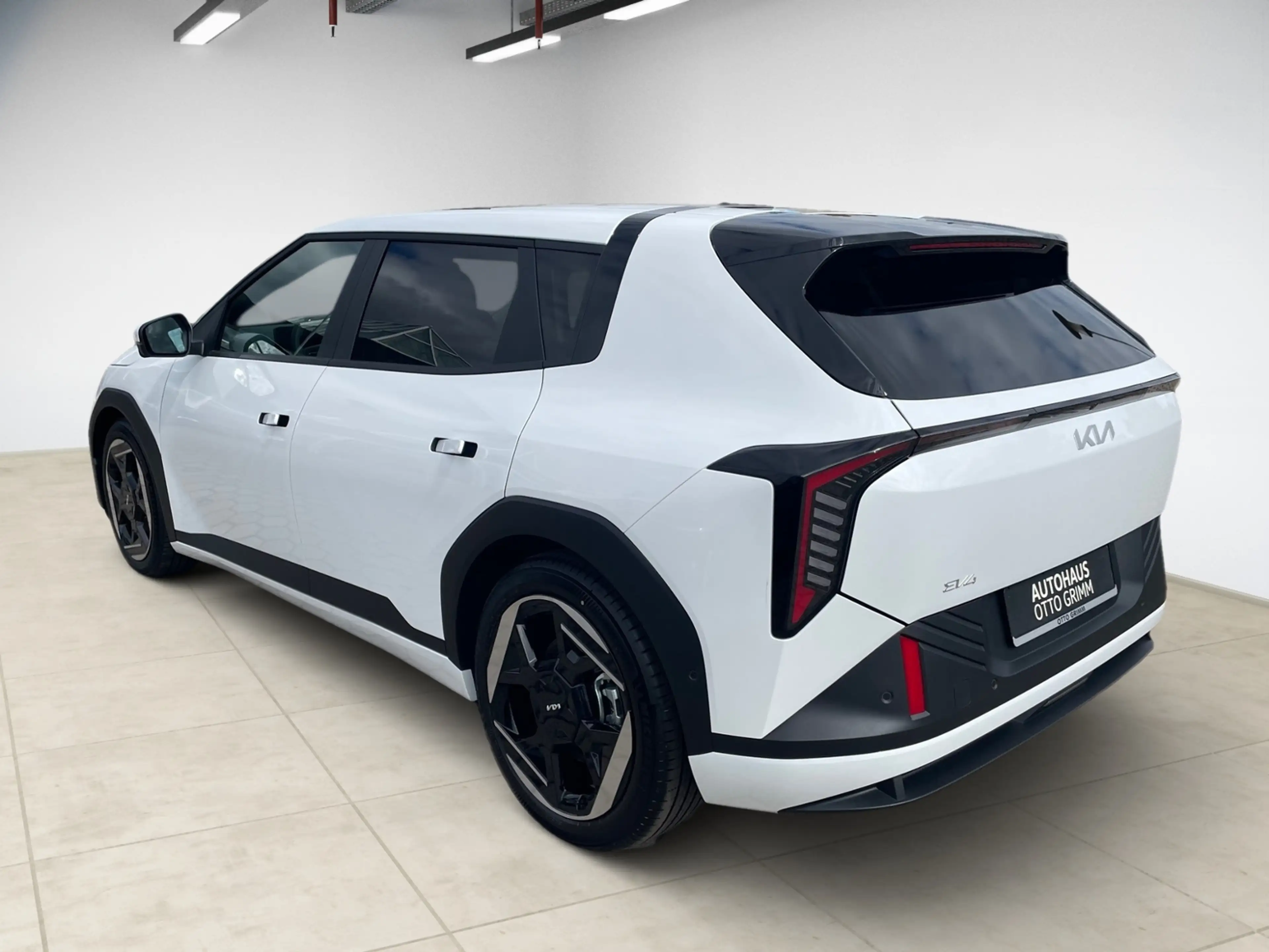 Kia EV4 Earth 81,4 Pano Harman Kard. 360 — photo 5