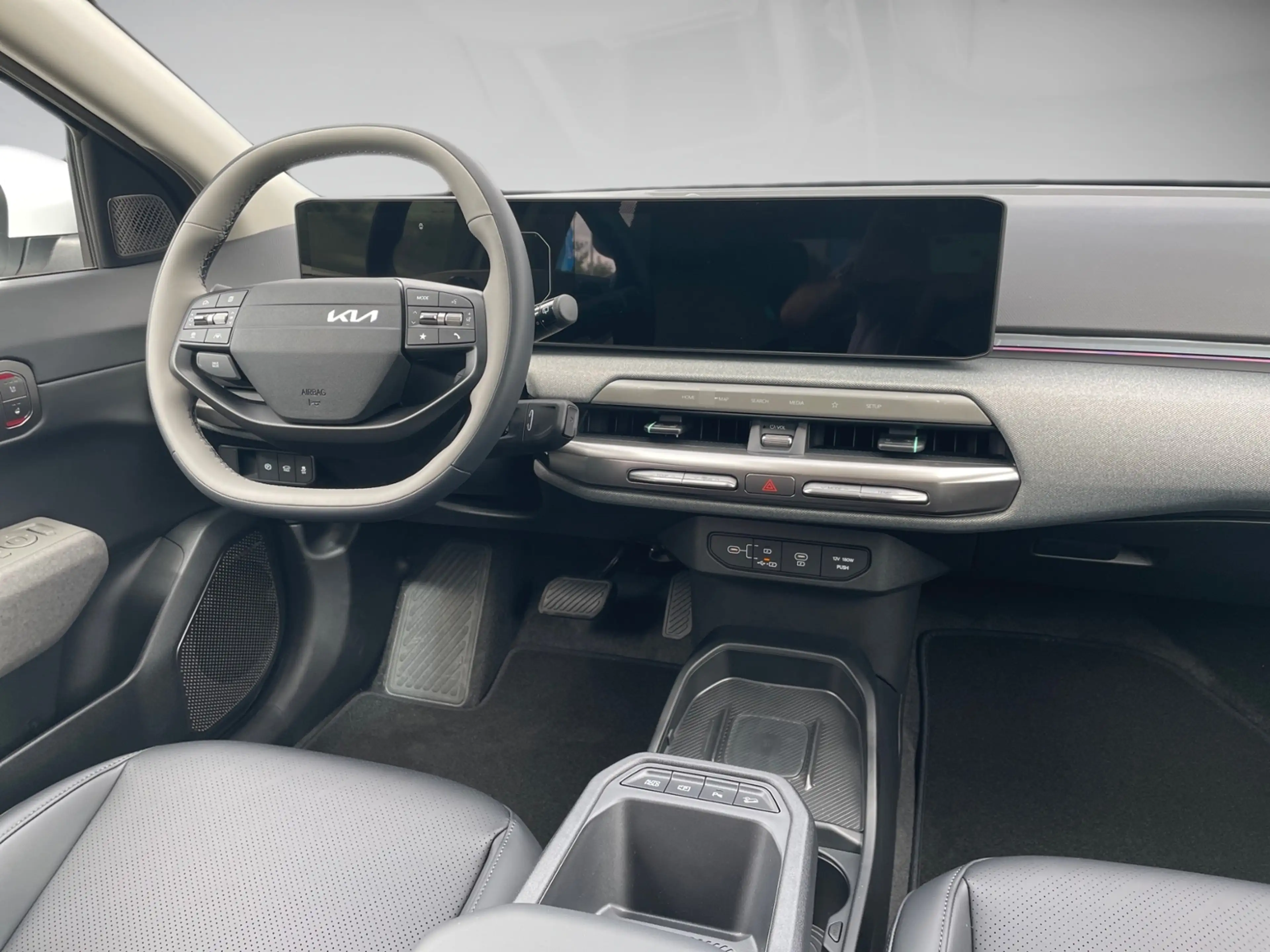 Kia EV4 Earth 81,4 Pano Harman Kard. 360 — photo 12