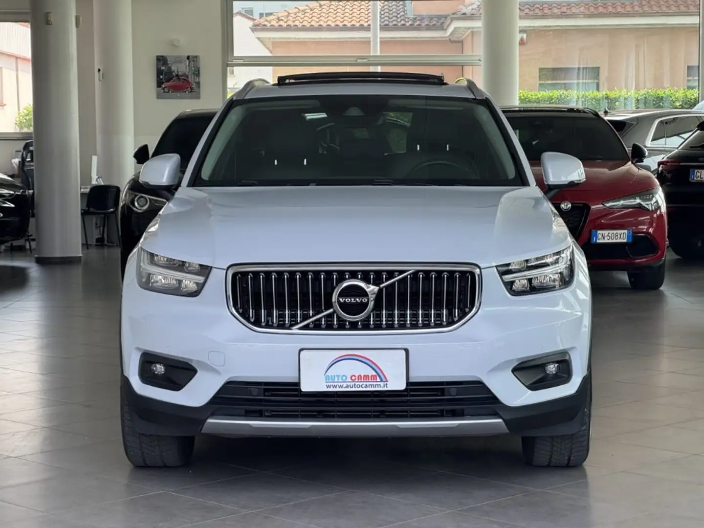 Volvo XC40 T5 Recharge Plug-in Hybrid Inscription Tetto Ezüst - 2