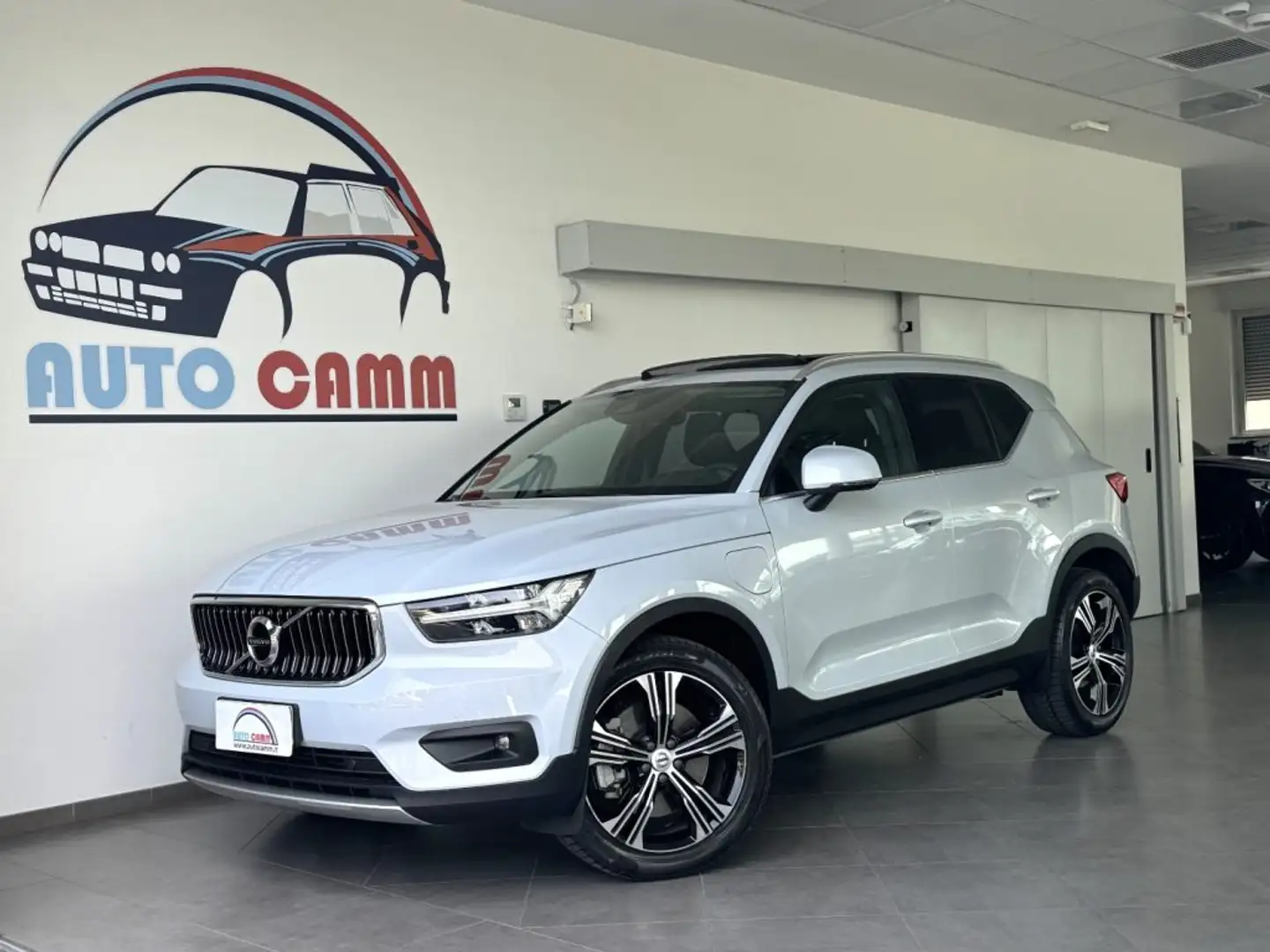Volvo XC40 T5 Recharge Plug-in Hybrid Inscription Tetto Ezüst - 1