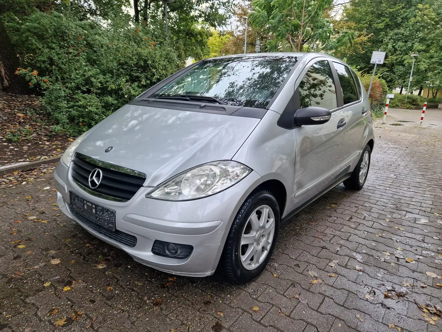 Mercedes-Benz A 180 A 180 CDI (169.007),Klima,Servo,Automatik,Alu,navi Grau - 2